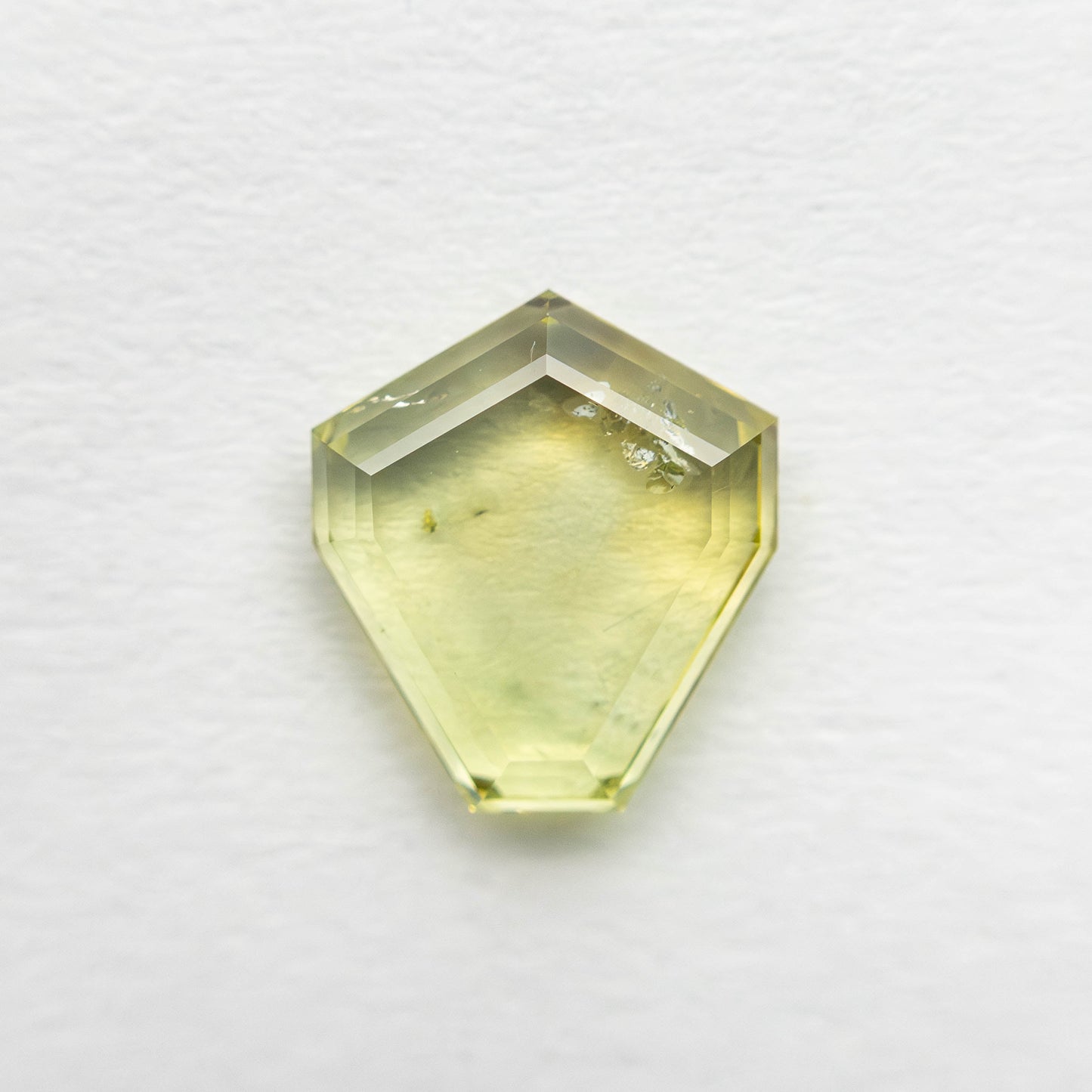 1.43ct 7.92x7.11x2.26mm シールド ポートレート カット サファイア 23474-55