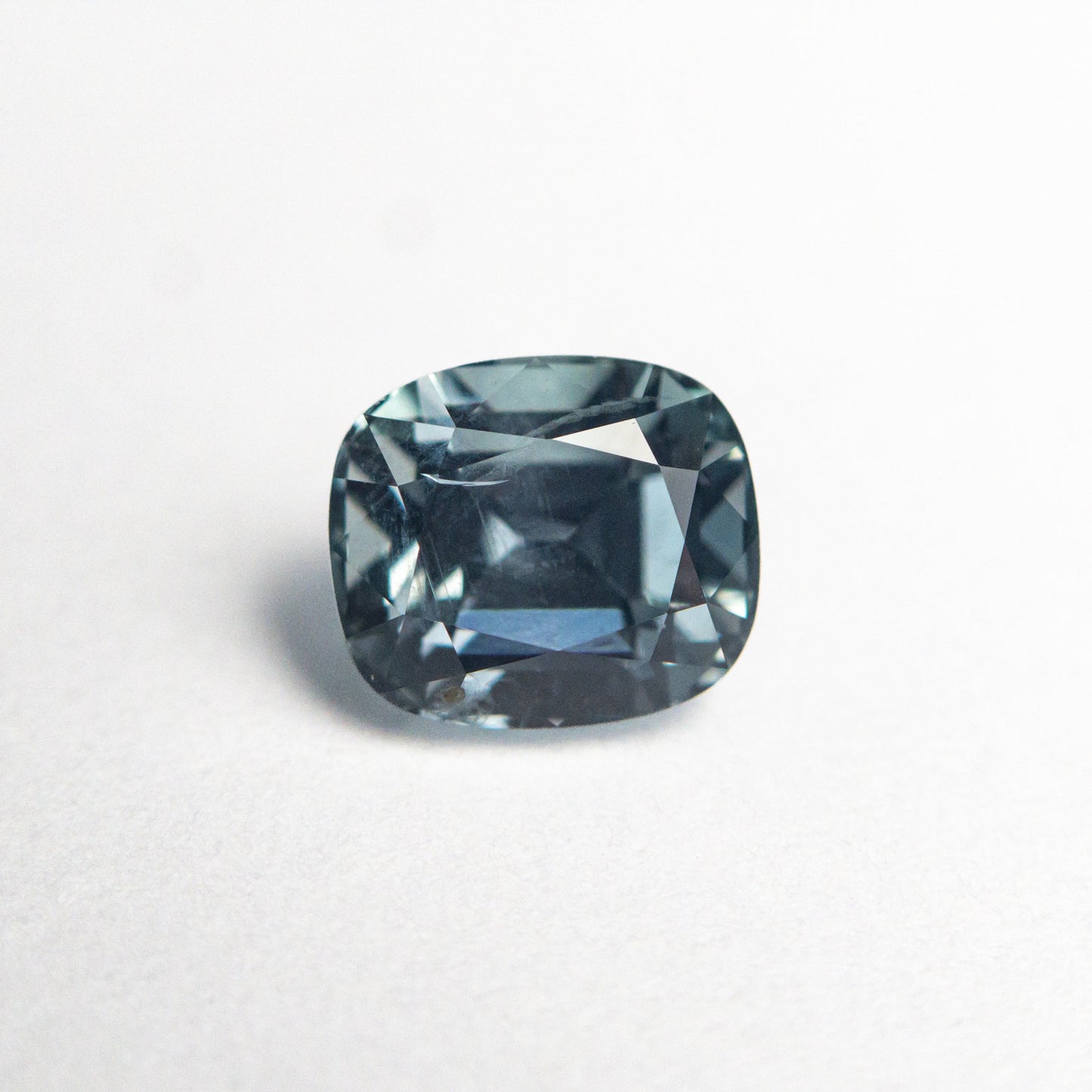 1.41ct 6.24x5.38x4.60mm クッション ブリリアント サファイア 23673-02