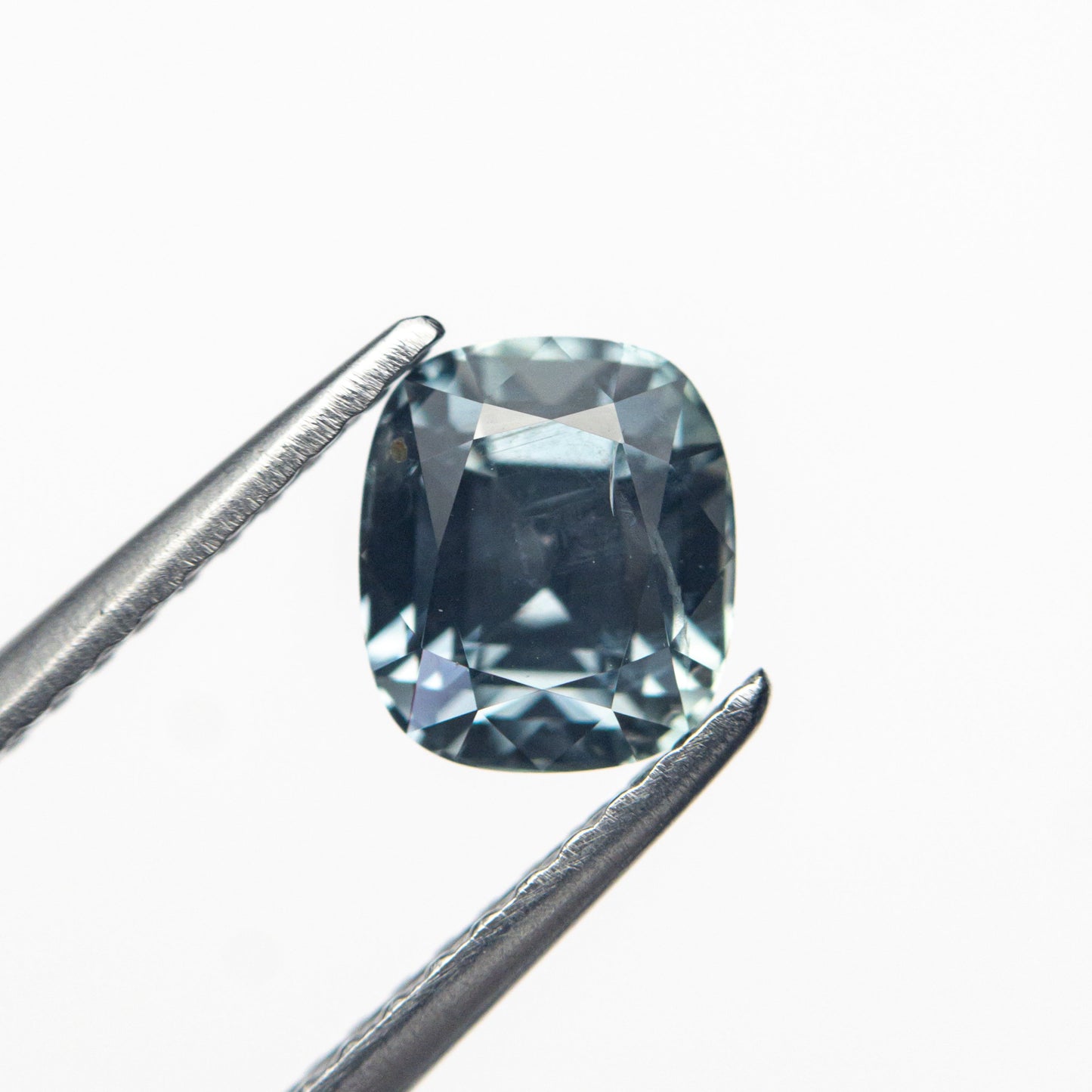 1.41ct 6.24x5.38x4.60mm クッション ブリリアント サファイア 23673-02