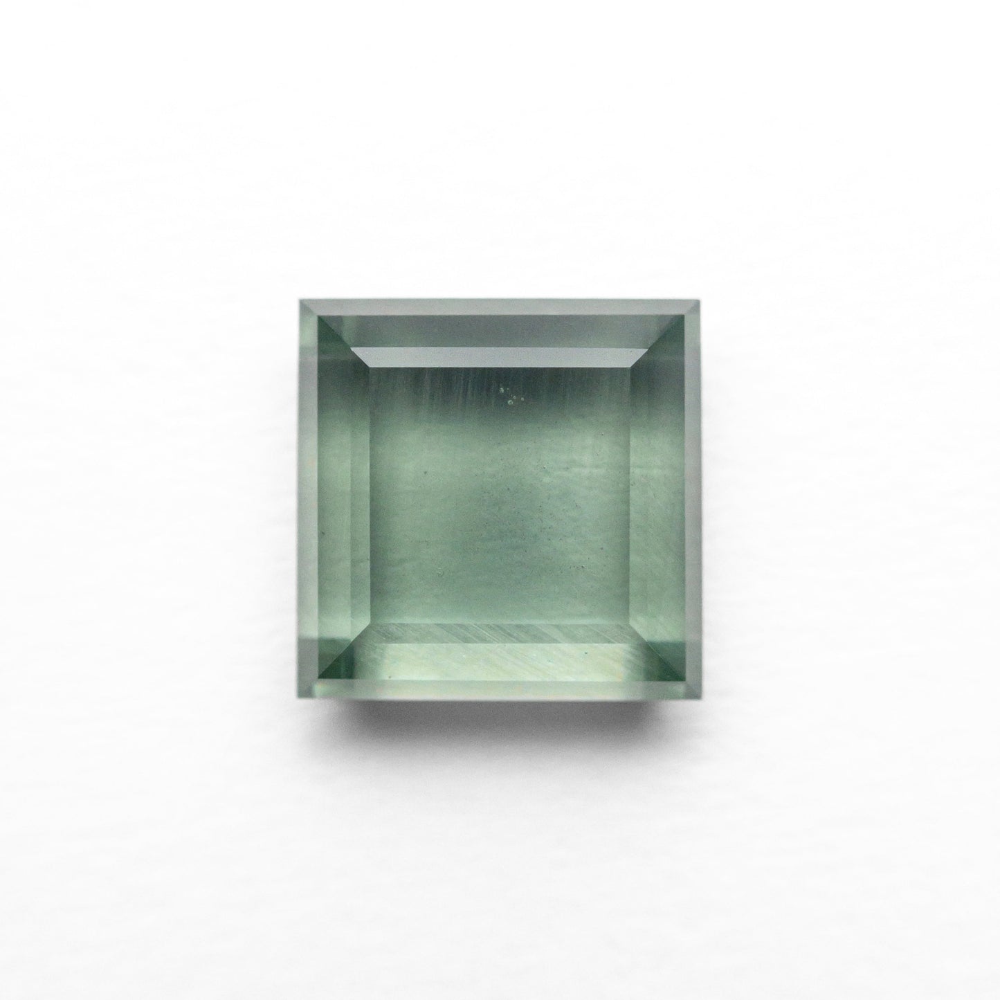 2.23ct 6.78x6.71x3.18mm スクエア ポートレート カット サファイア 23678-05