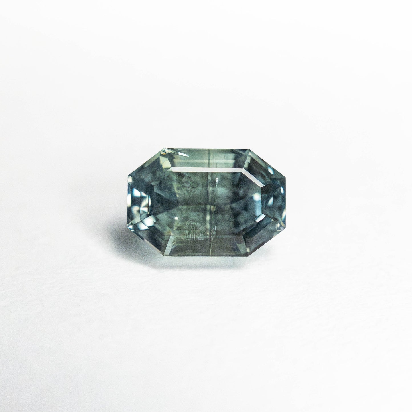 1.00ct 6.10x4.16x3.84mm カット コーナー レクタングル ステップ カット サファイア 23699-12