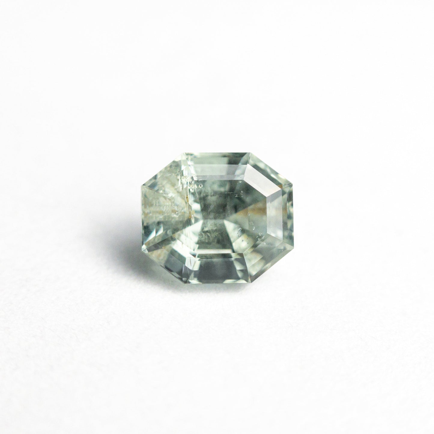 1.04ct 5.77x4.94x4.01mm カットコーナー レクタングル ステップカット サファイア 23700-20