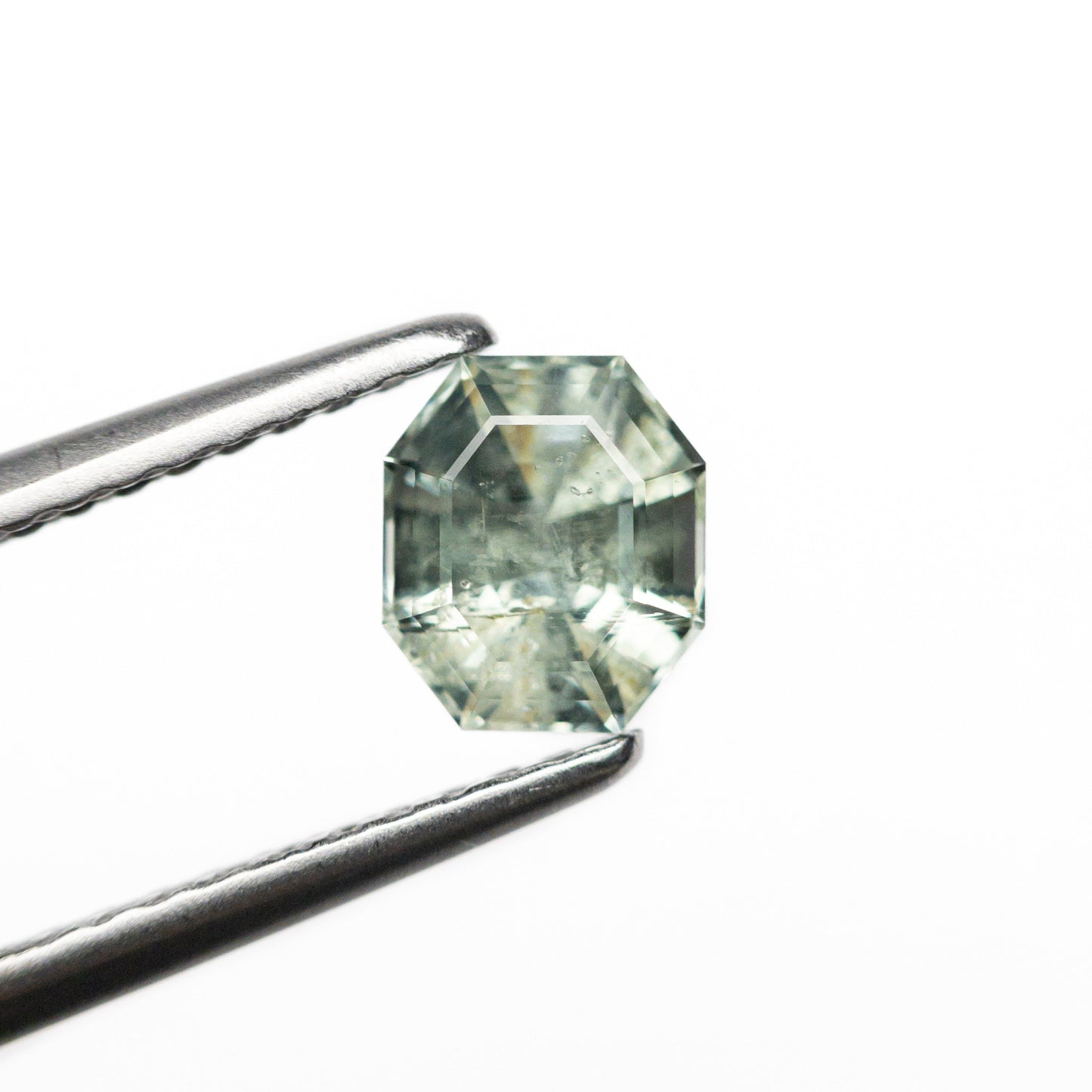 1.04ct 5.77x4.94x4.01mm カットコーナー レクタングル ステップカット サファイア 23700-20