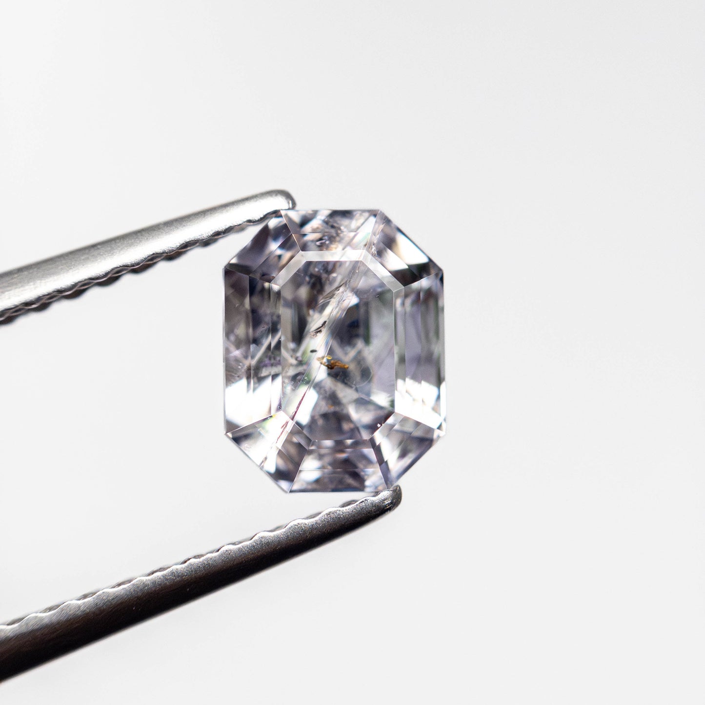 1.77ct 6.74x5.29x5.09mm カット コーナー レクタングル ステップ カット サファイア 23710-01