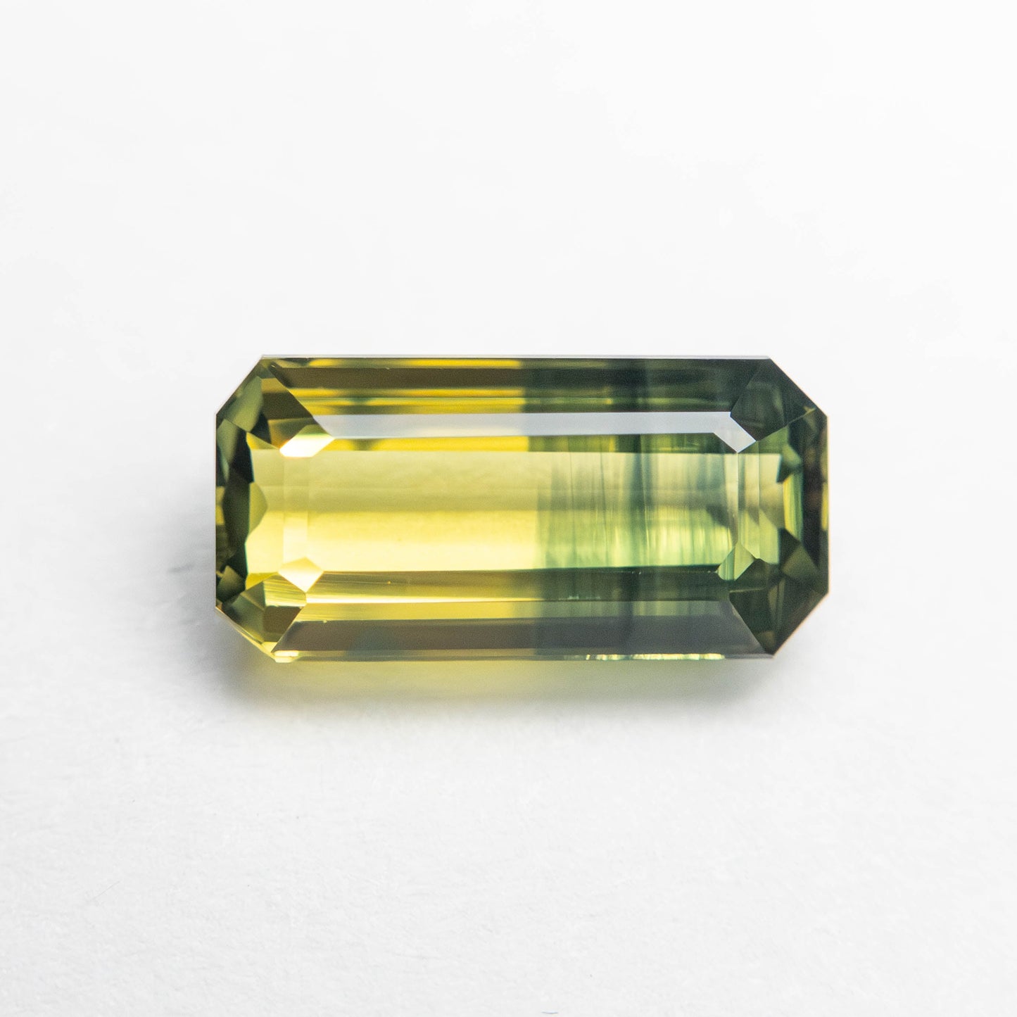 1.72ct 9.27x4.60x3.25mm カット コーナー レクタングル ステップ カット サファイア 23803-06