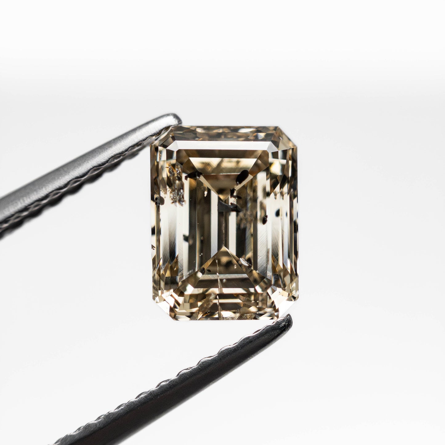 1.46ct 7.14x5.39x3.93mm カットコーナー レクタングル ステップカット 23851-01