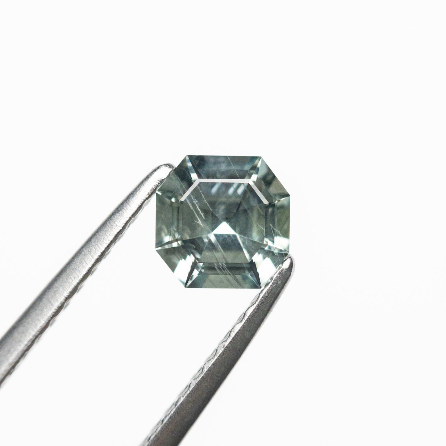 0.65ct 5.08x5.04x3.06mm カットコーナー スクエアステップカット サファイア 23903-03