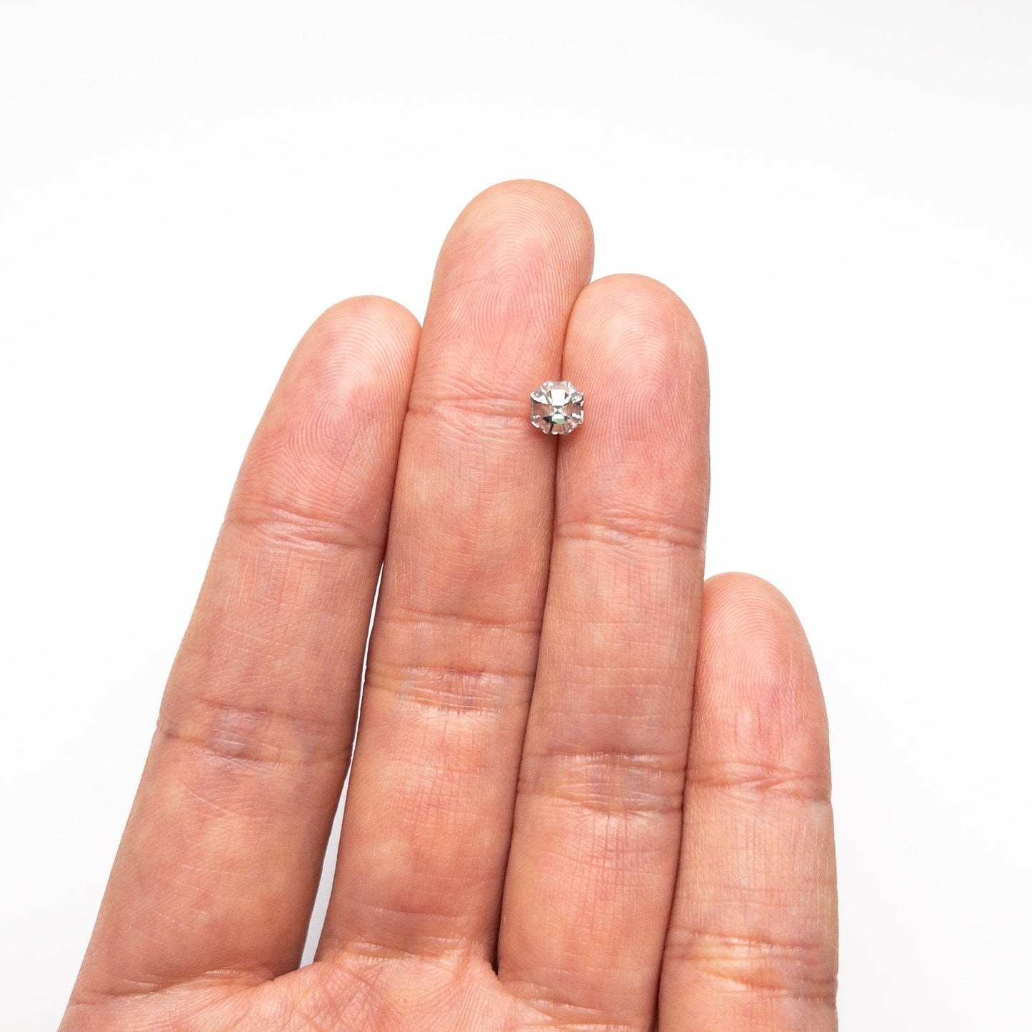 0.83ct 5.02x4.98x4.08mm カットコーナー スクエアステップカット サファイア 23903-08