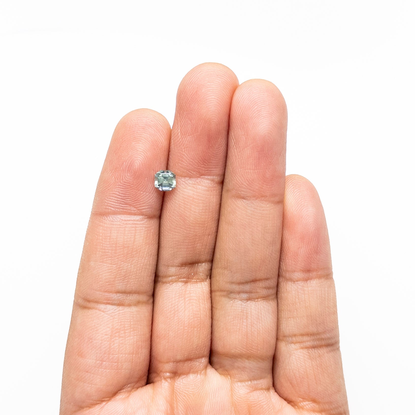 0.88ct 5.01x4.94x3.87mm カットコーナースクエアステップカットサファイア 23903-11