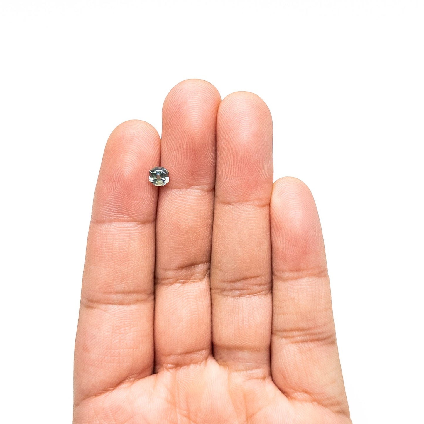 0.75ct 4.99x4.89x3.41mm カットコーナースクエアステップカットサファイア 23903-18