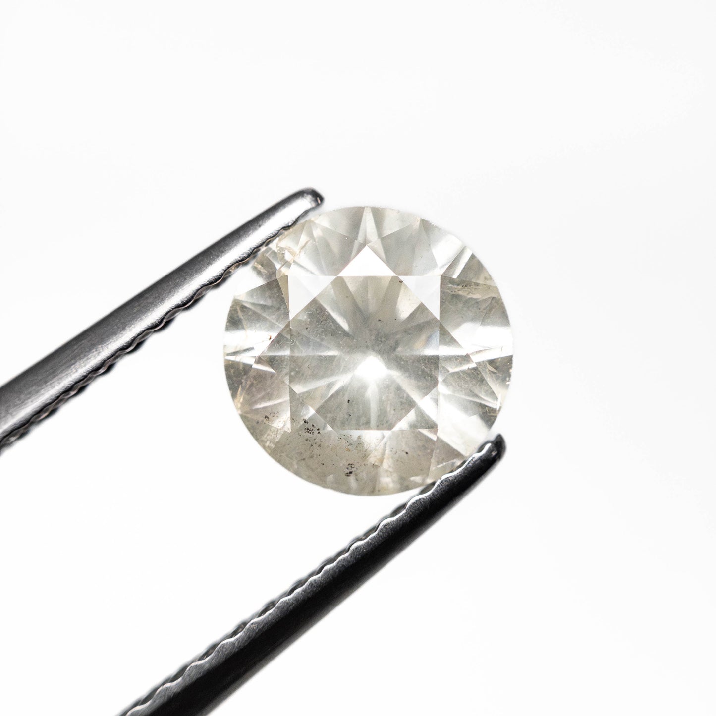 1.18ct 6.83x6.78x4.12mm ラウンド ブリリアント 24514-05