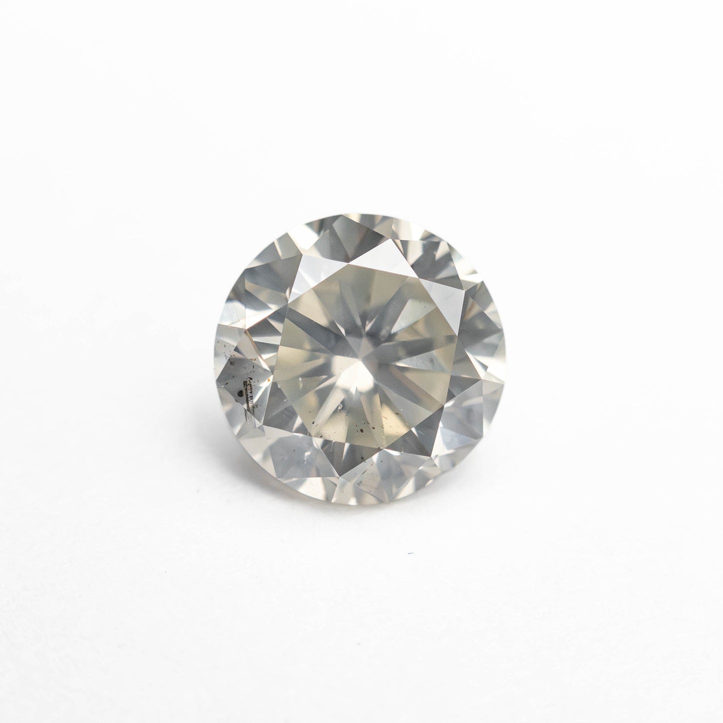 1.05ct 6.38x6.35mm SI2 ファンシー グレー ラウンド ブリリアント 24514-06