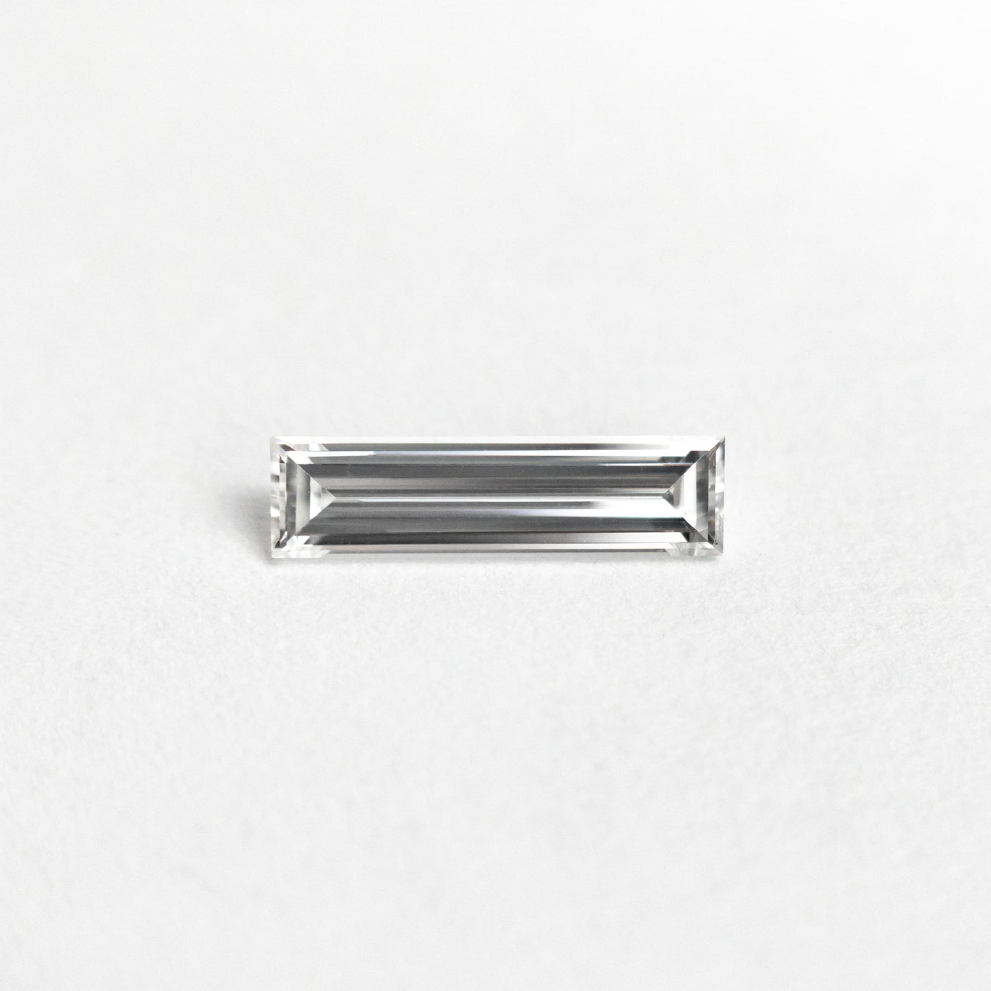 0.24ct 8.03x2.15x1.34mm VS1 G バゲット ステップカット 24701-09