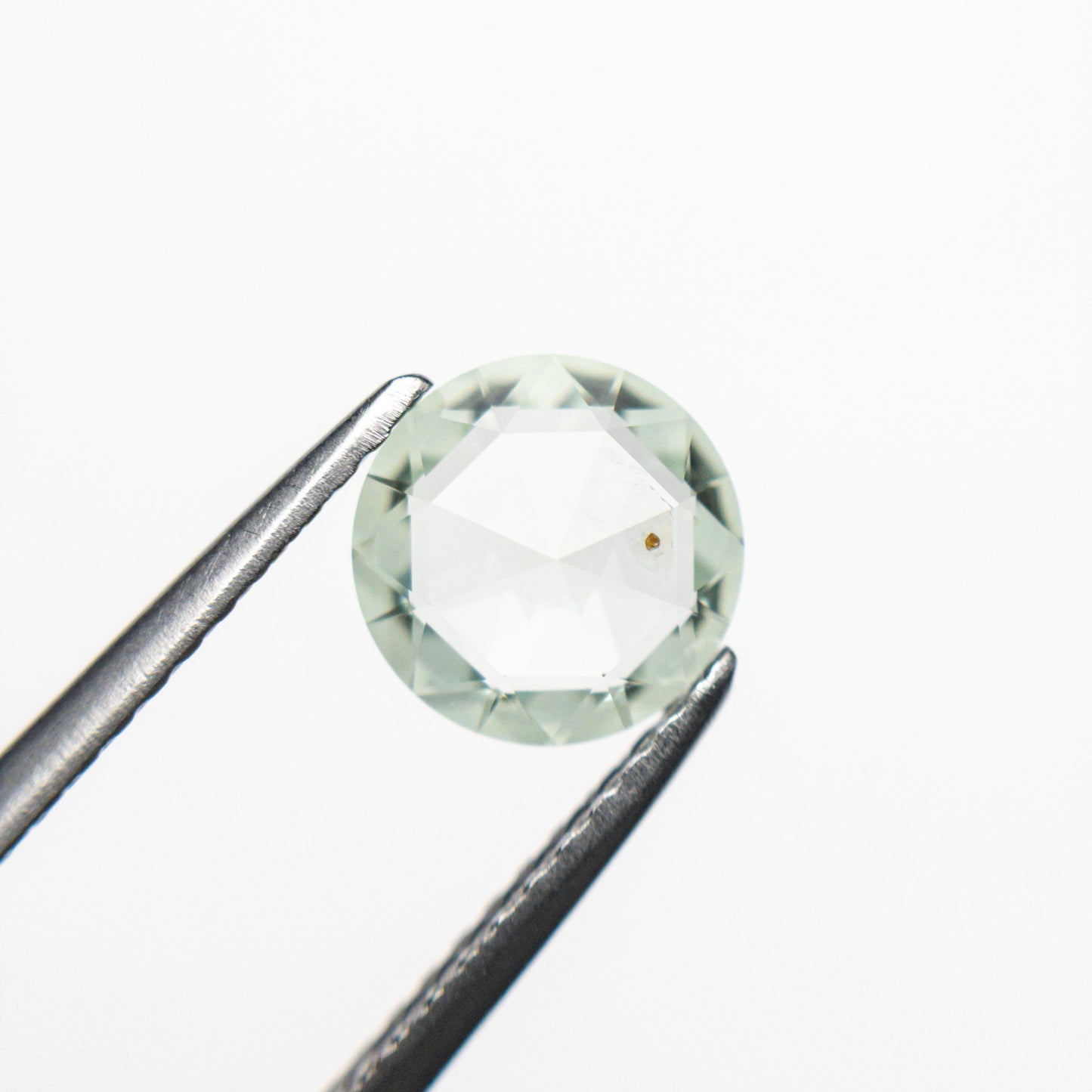 1.06ct 6.77x6.76x2.87mm ラウンドダブルカットサファイア 24775-01