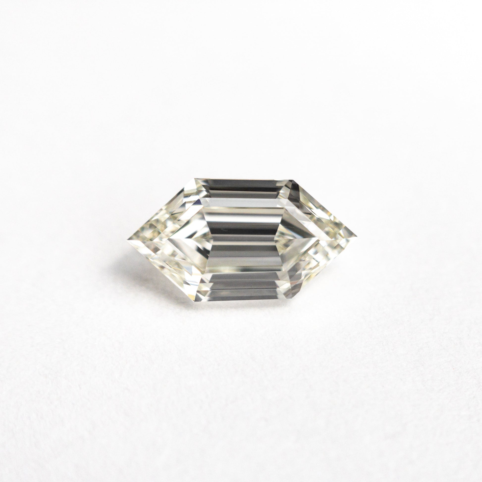 1.01ct 8.80x4.67x3.39mm GIA VVS2 L ヘキサゴン ステップカット 25078-01