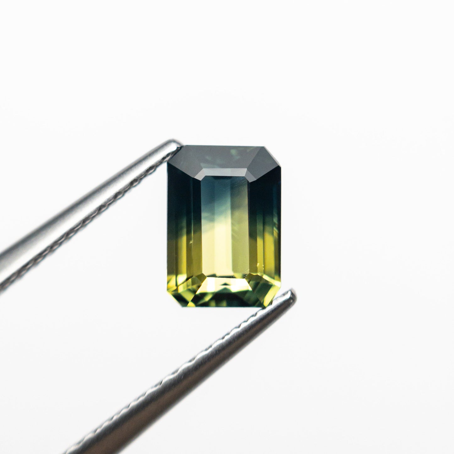 1.15ct 6.76x4.77x3.16mm カットコーナー レクタングル ステップカット サファイア 25112-15