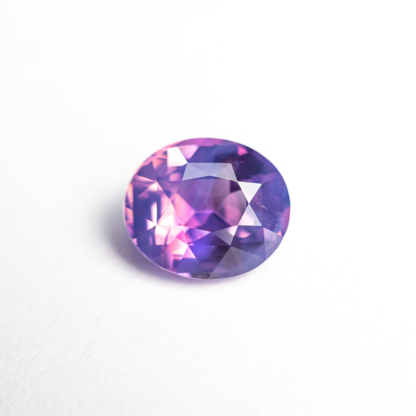 2.07ct 8.02x6.88x4.55mm Oval Brilliant Sapphire 25323-01