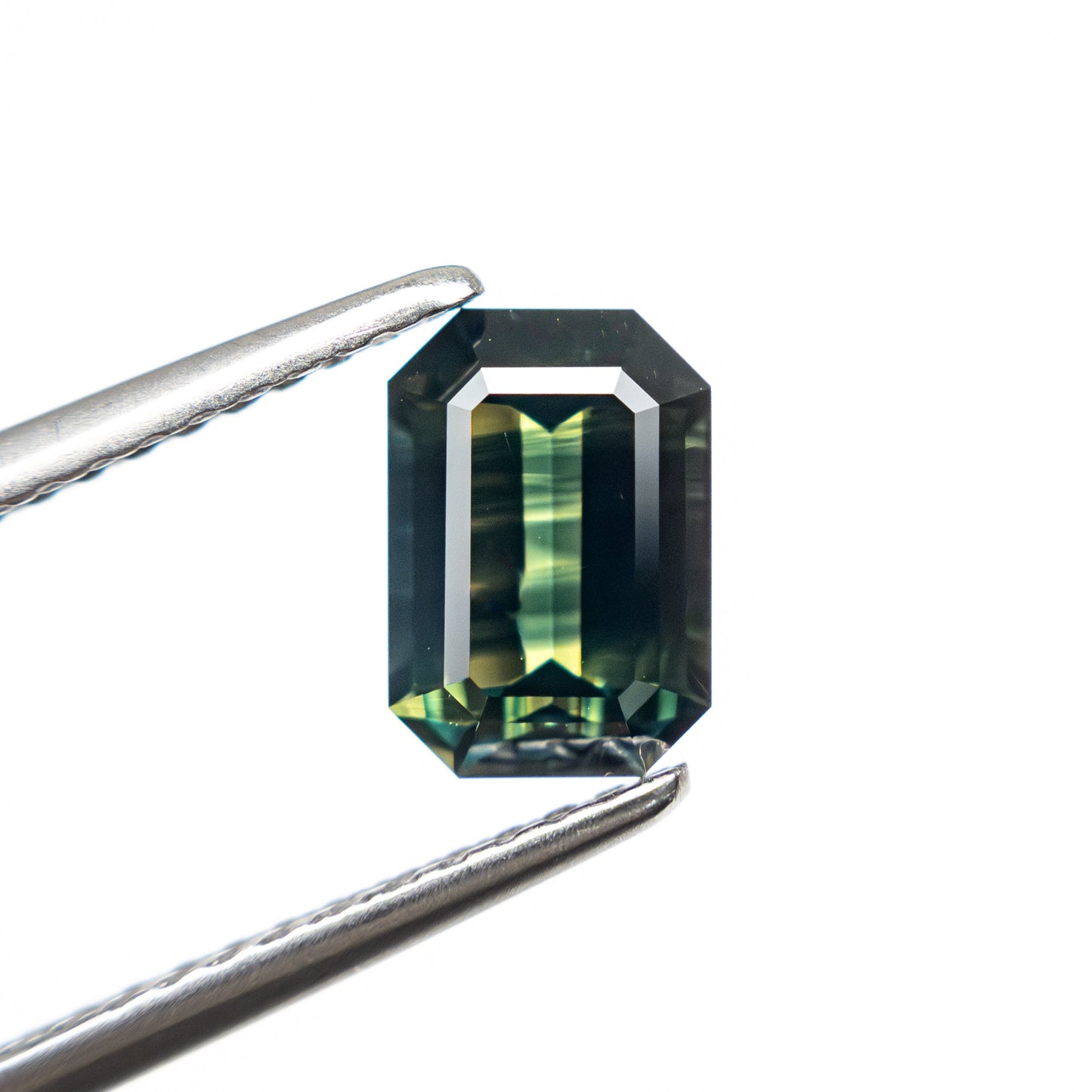 1.50ct 6.22x5.11x3.66mm カットナー長方形ステップカットサファイア 25367-02