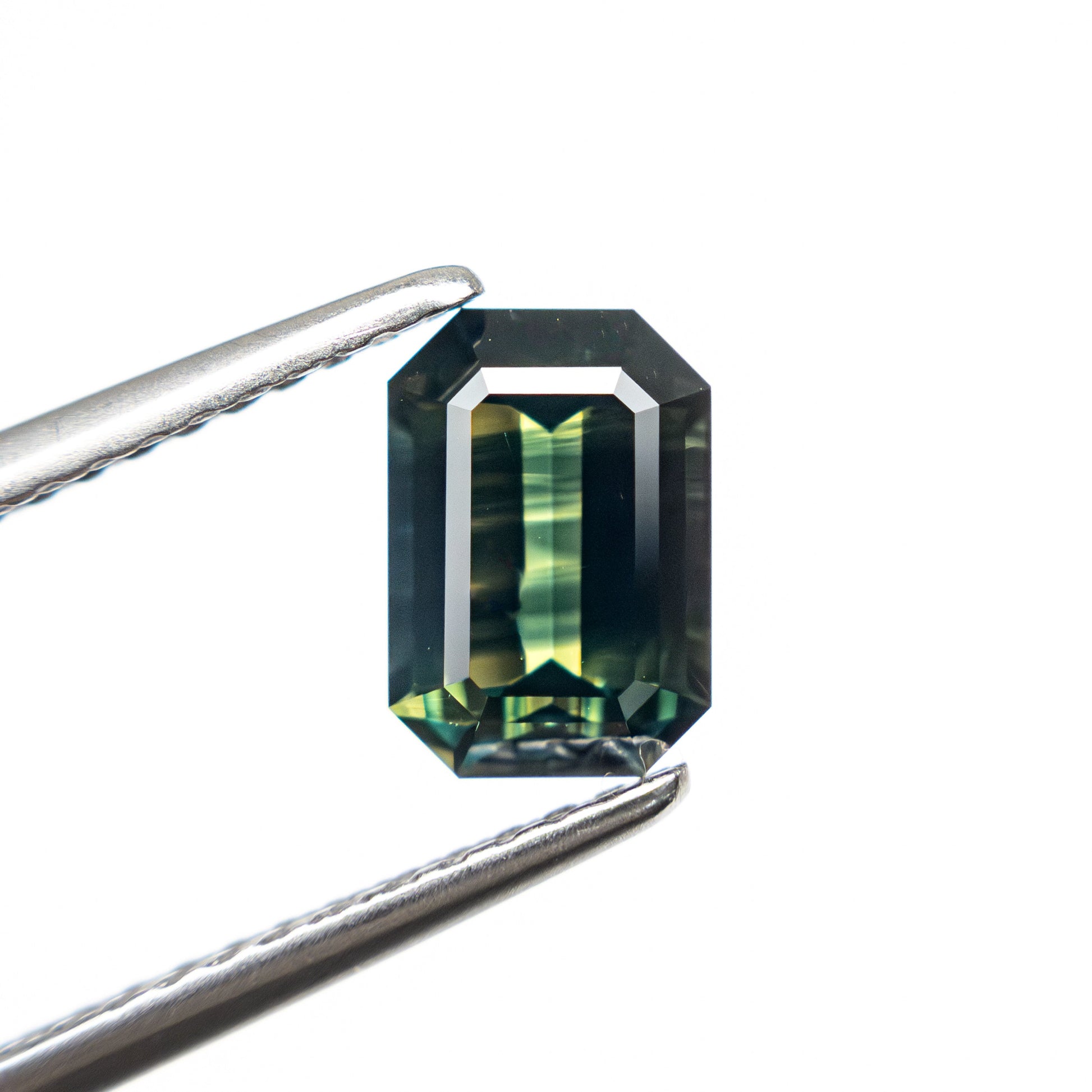 1.50ct 6.22x5.11x3.66mm カットナー長方形ステップカットサファイア 25367-02