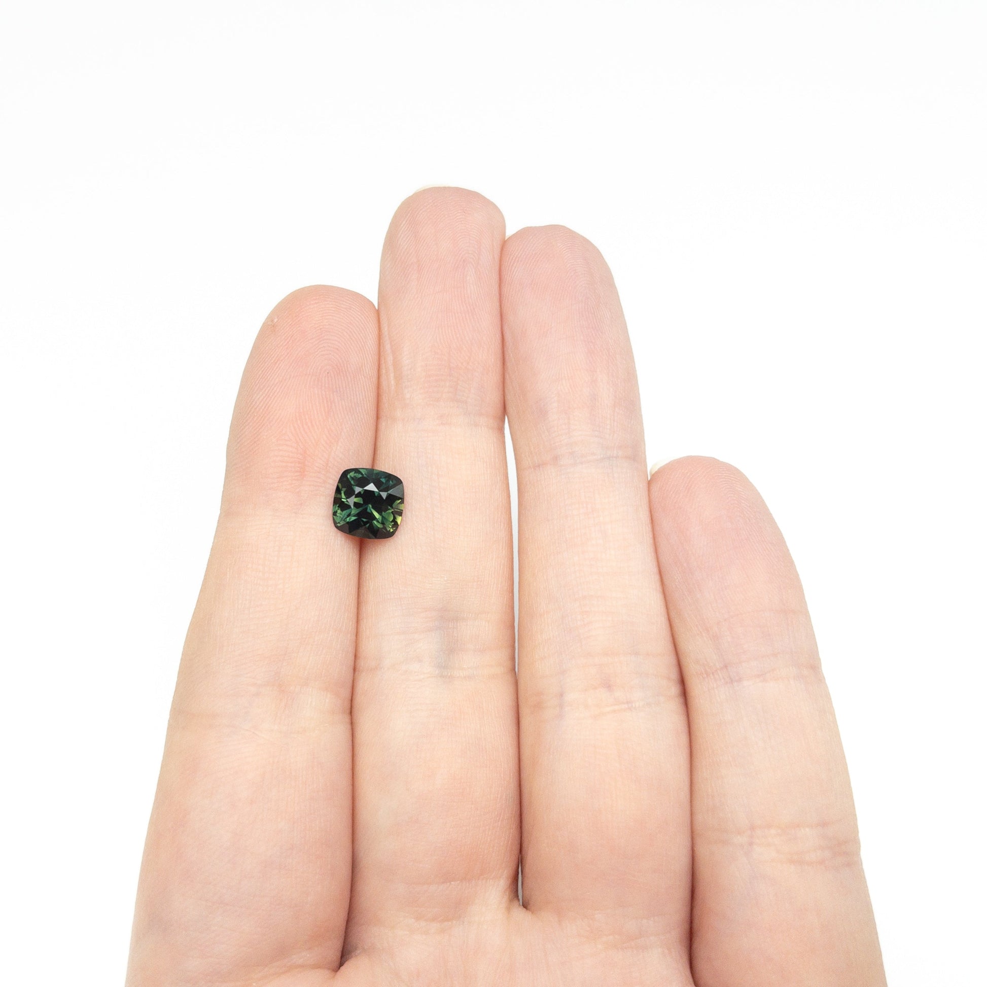 2.02ct 7.16x7.15x5.00mm クッションブリリアント サファイア 25376-01