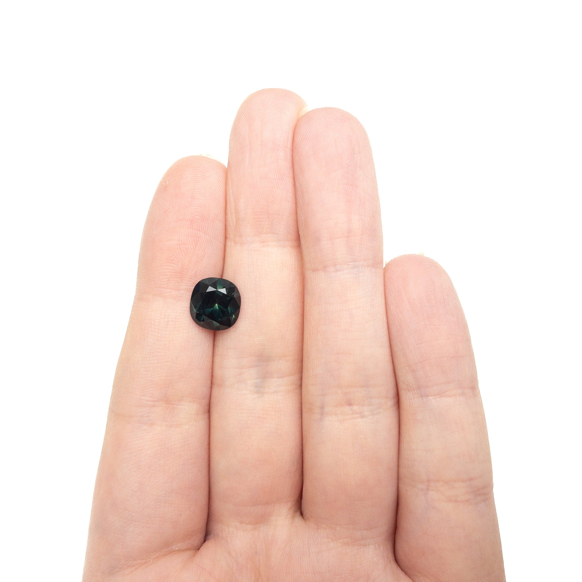 3.67ct 9.22x8.77x5.90mm クッションブリリアント サファイア 25377-01
