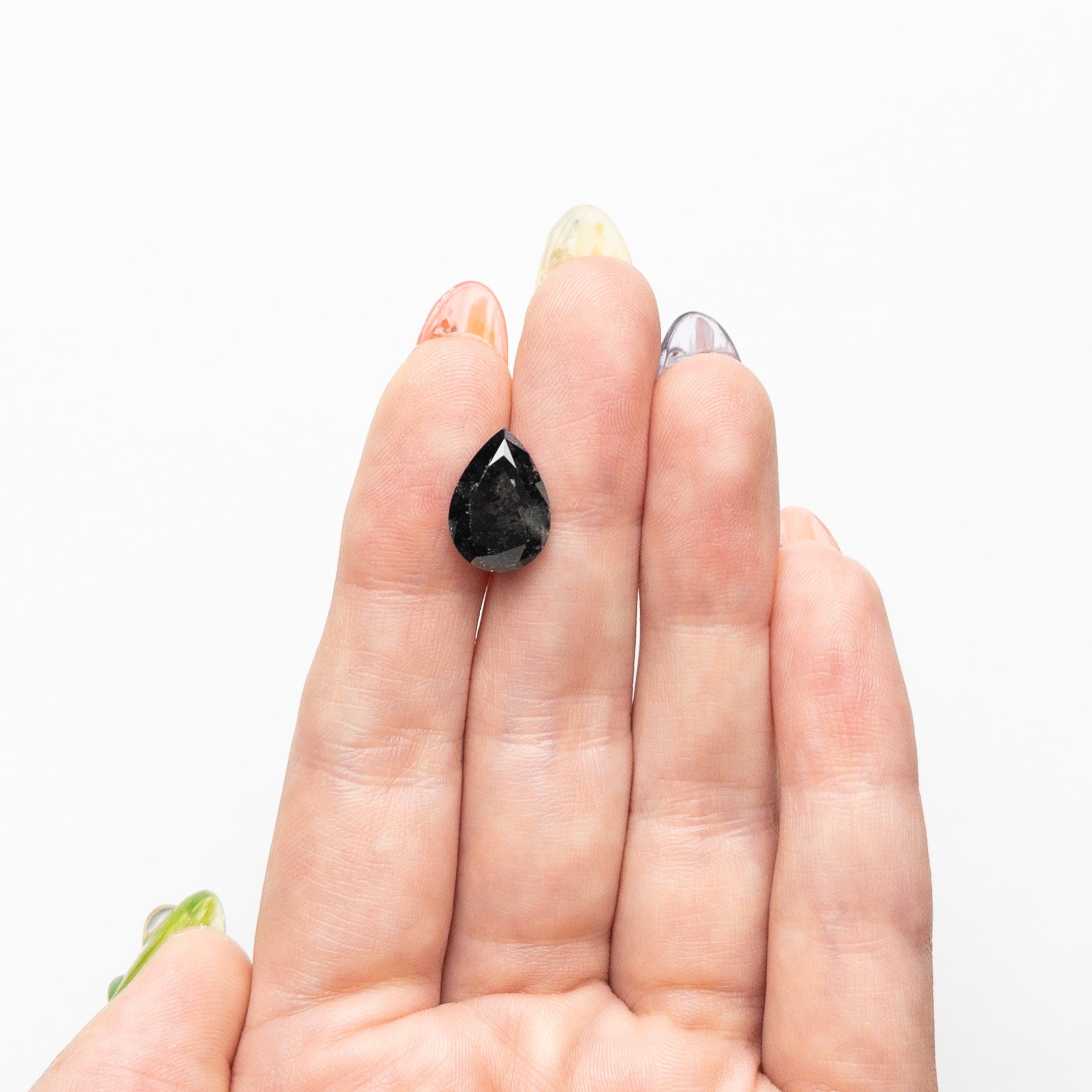 4.61カラット 13.06x9.20x5.11mm ペアシェイプ ダブルカット 25480-01