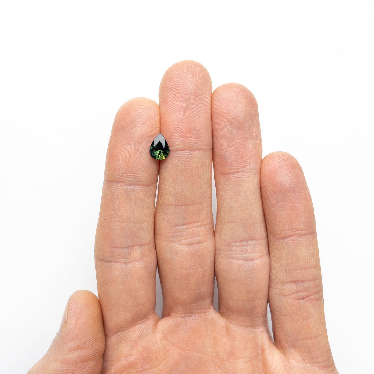 1.22カラット 8.10x6.11x3.84mm ペアシェイプ ブリリアントサファイア 25781-02