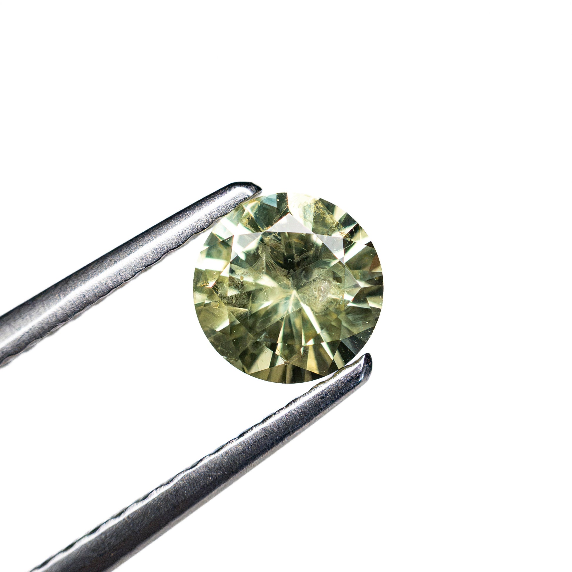 0.78ct 5.55x5.55x3.51mm Round Brilliant Sapphire 26134-02