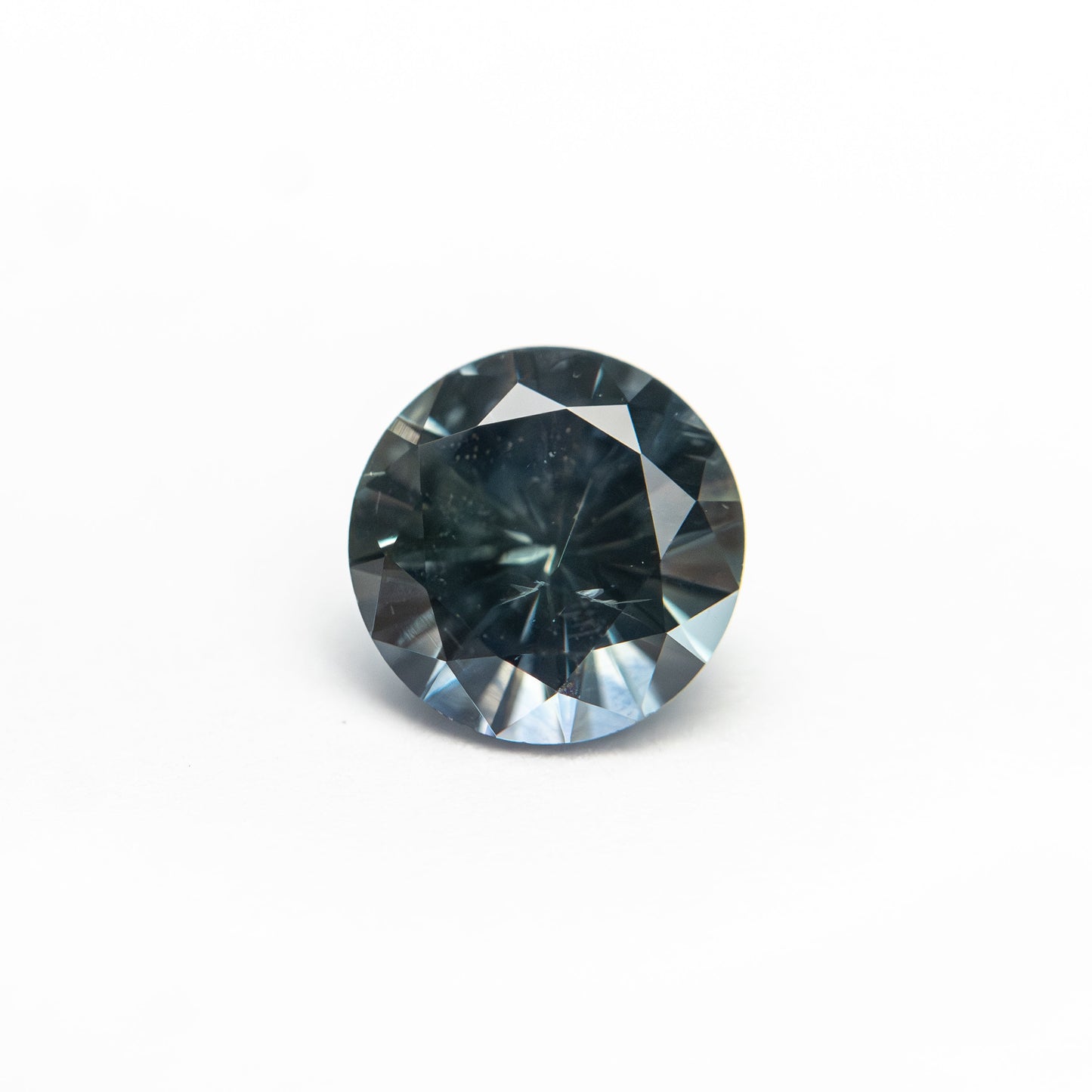 1.04ct 6.10x6.07x3.89mm ラウンドブリリアントサファイア 26141-25