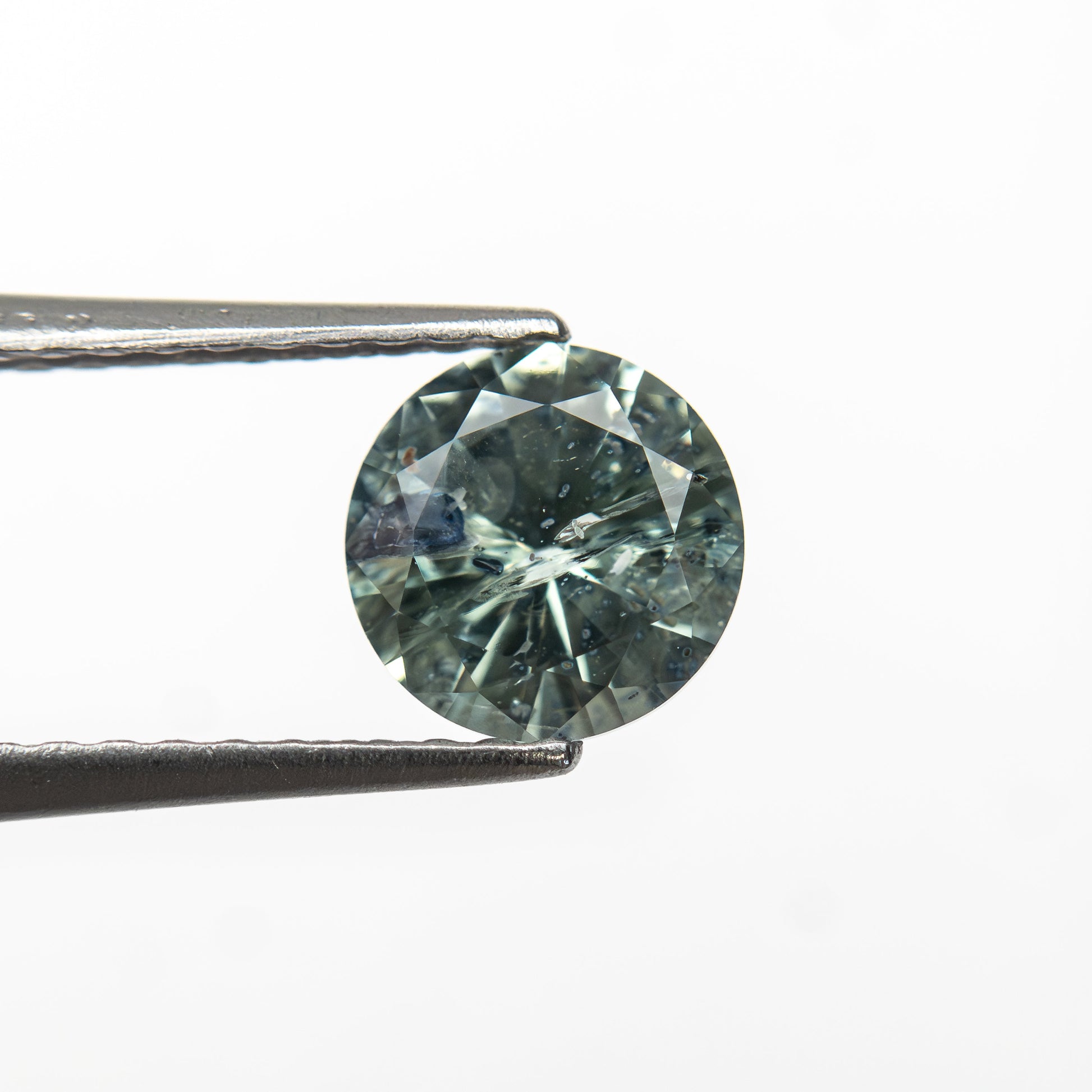 1.00カラット 6.05x6.01x3.73mm ラウンドブリリアント サファイア 26141-28