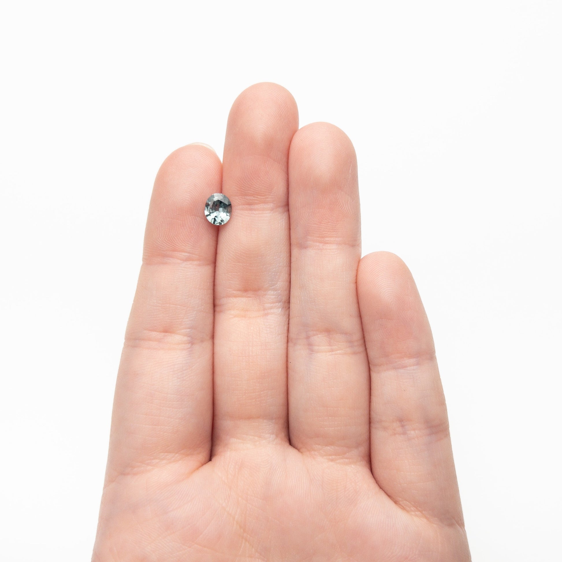 0.96ct 6.46x5.52x3.35mm Oval Brilliant Sapphire 26161-03