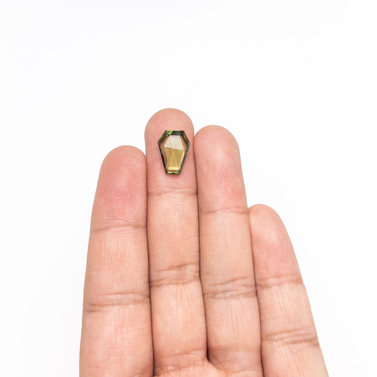 2.85カラット 12.76x9.51x2.42mm コフィンローズカットサファイア 26327-10