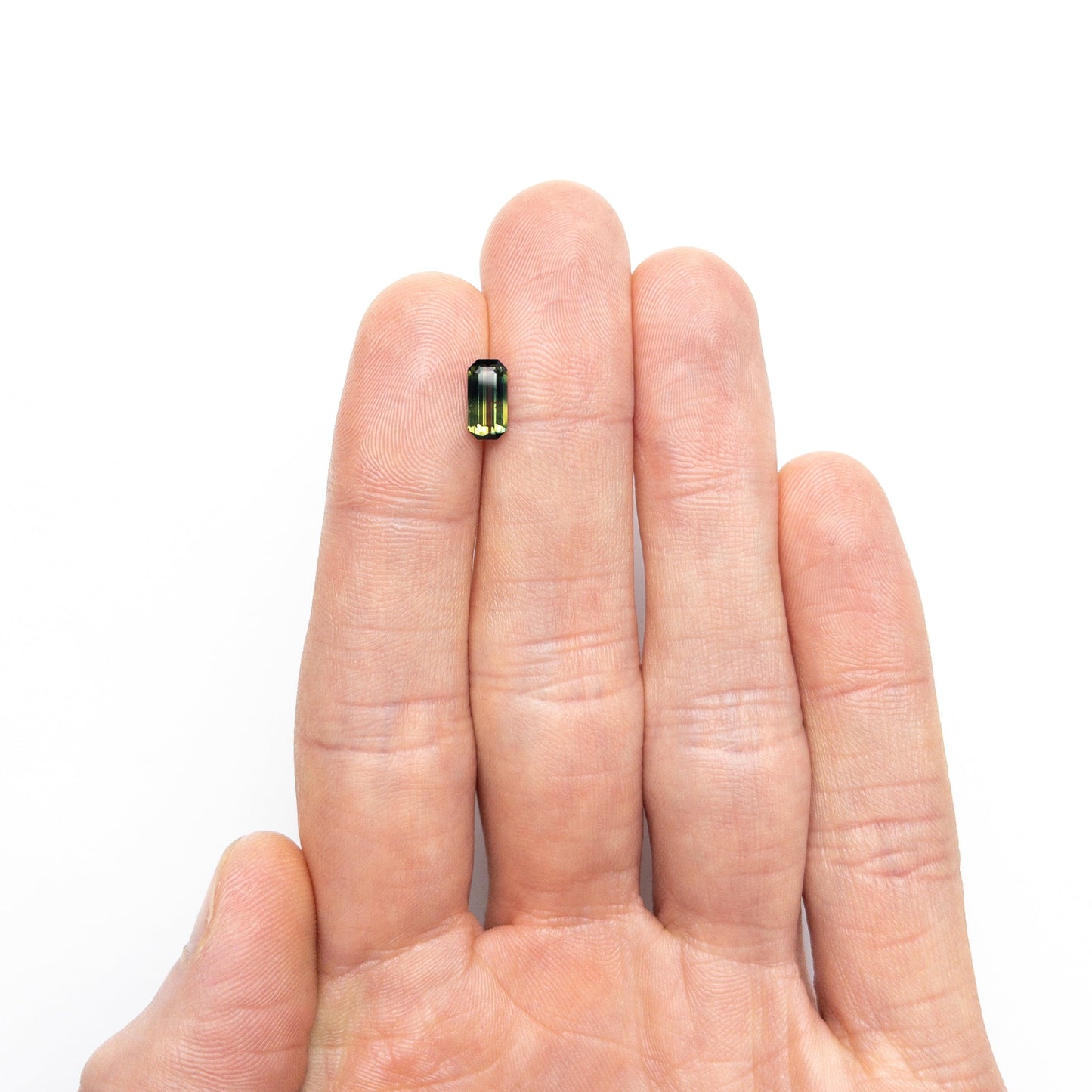 1.16カラット 8.51x4.29x2.88mm コーナーカット レクタングル ステップカット サファイア 26336-04