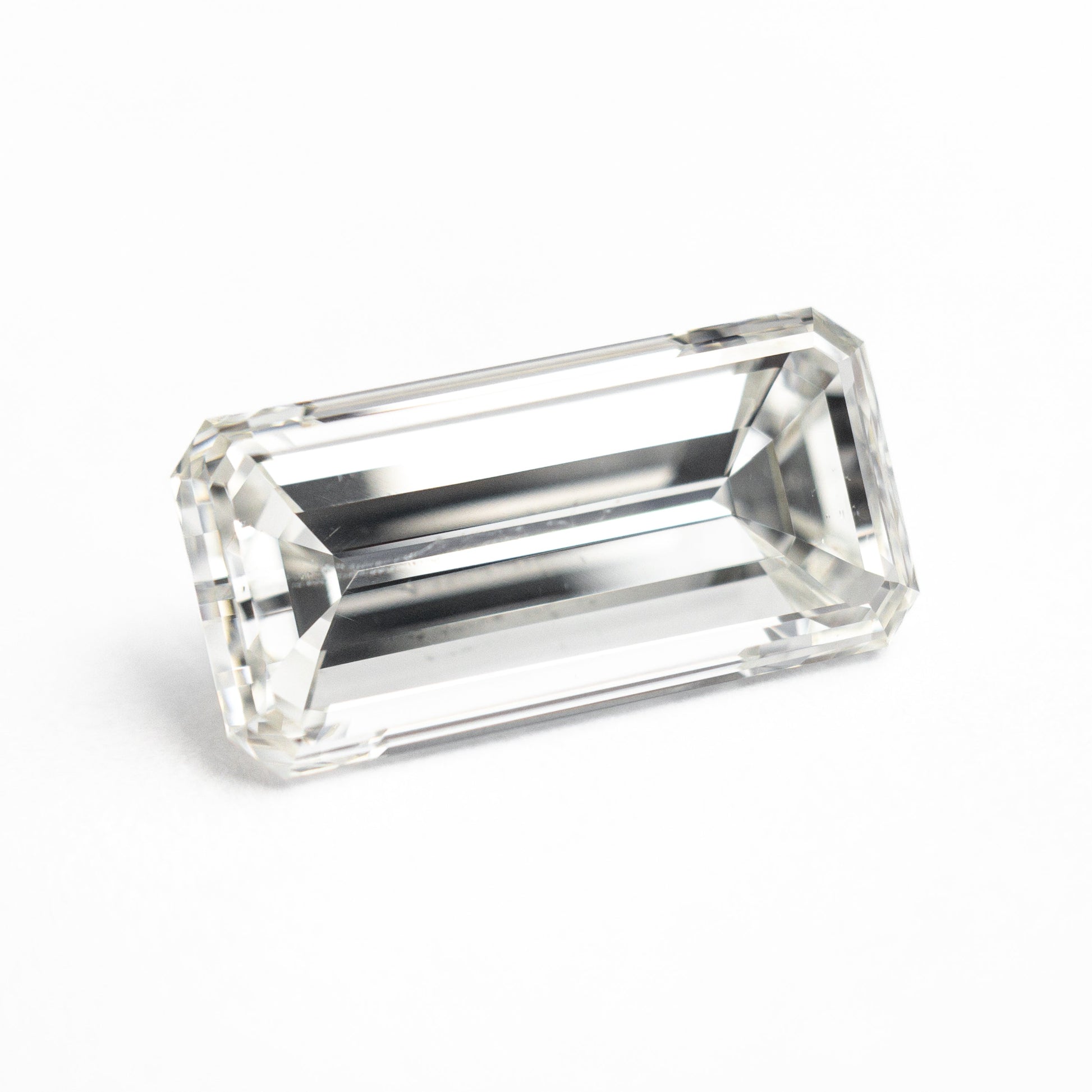 3.01カラット 11.85x5.89x4.47mm GIA SI2 Hカット コーナー レクタングル ステップカット 26478-01