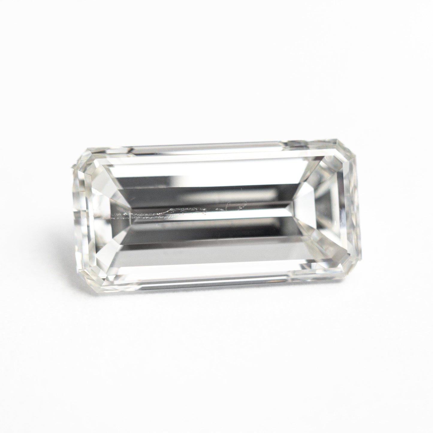 3.01カラット 11.85x5.89x4.47mm GIA SI2 Hカット コーナー レクタングル ステップカット 26478-01