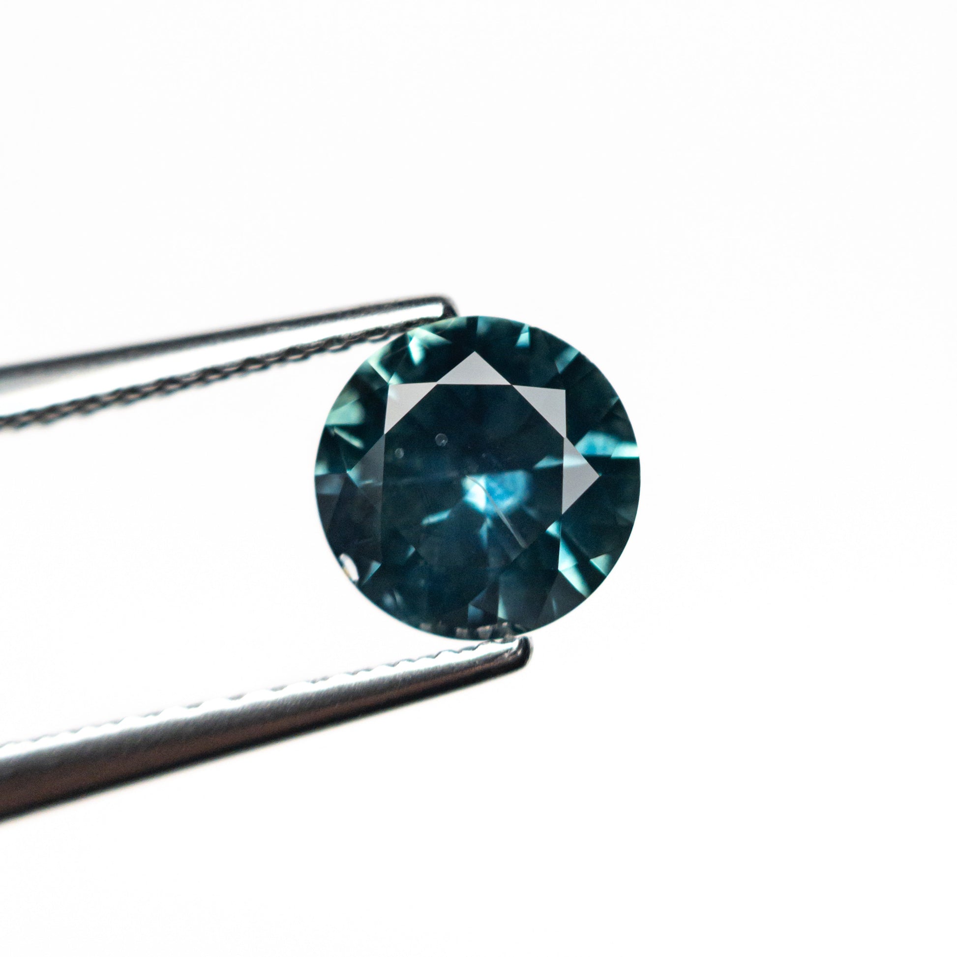 1.17カラット 6.54x6.52x3.85mm ラウンドブリリアントサファイア 26524-02