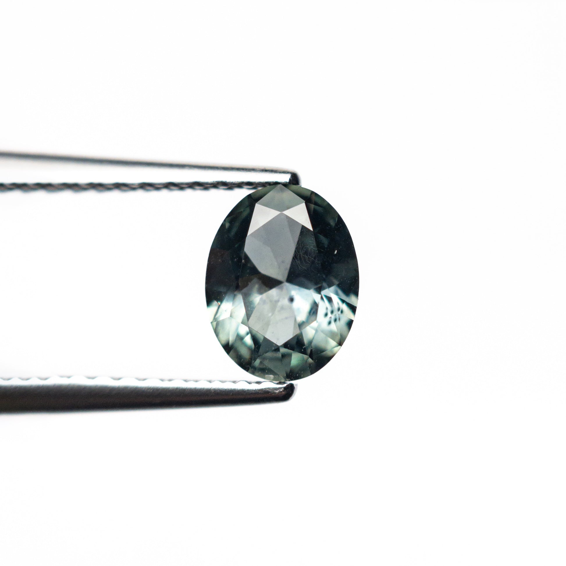 0.80カラット 6.53x5.11x2.99mm オーバルブリリアントサファイア 26668-23