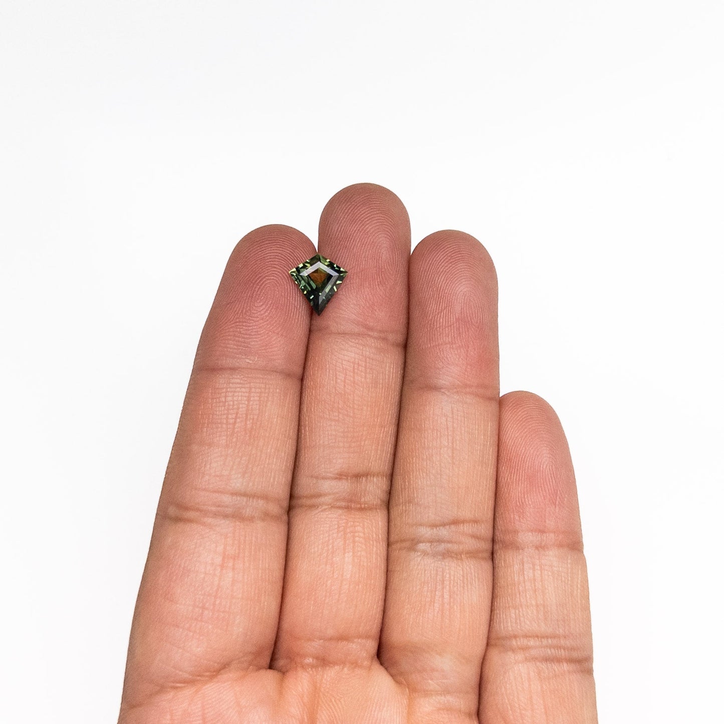 2.00カラット 9.67x9.13x4.48mm カイトステップカット サファイア 26731-03