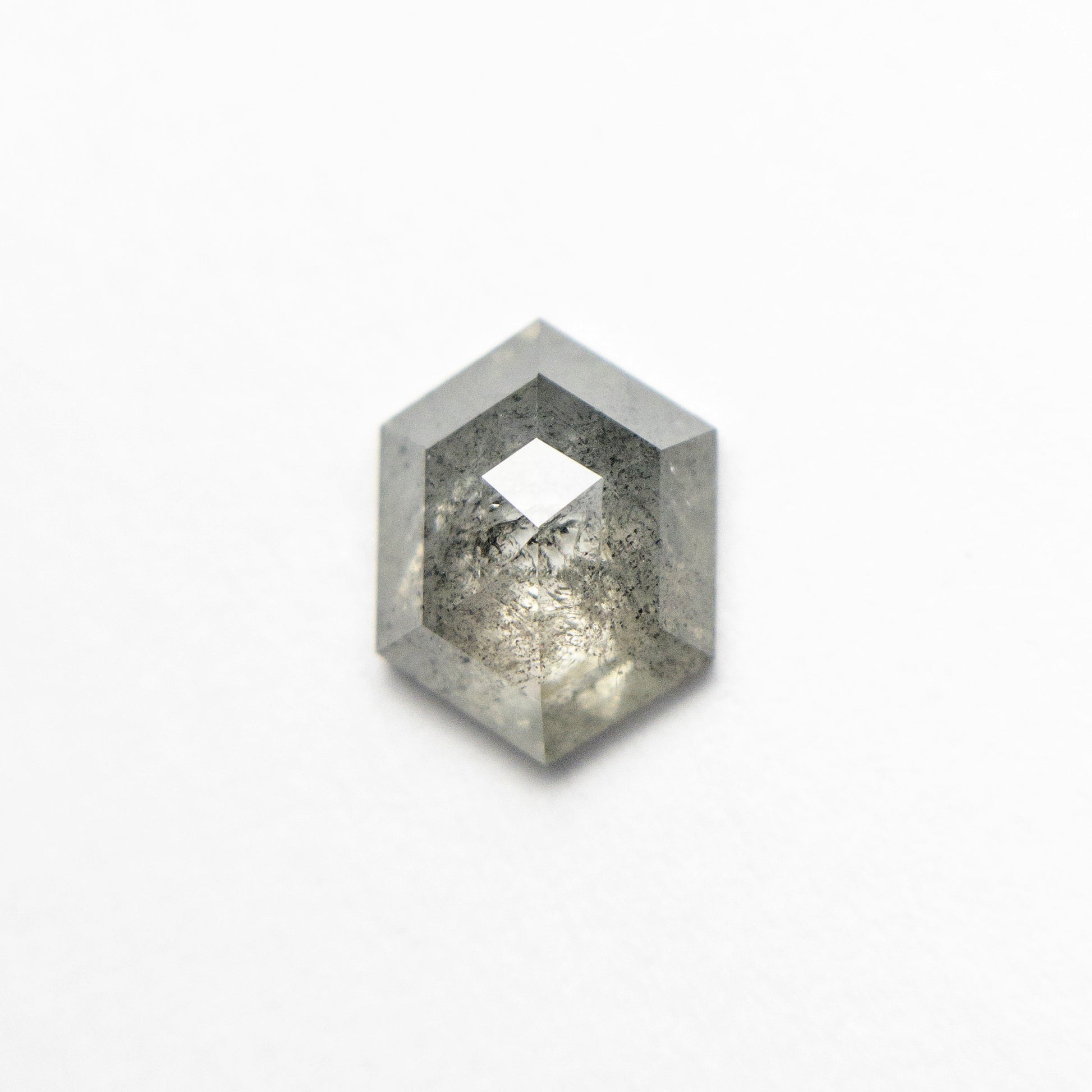 0.77カラット 7.16x5.47x2.42mm ヘキサゴン ローズカット 26782-36