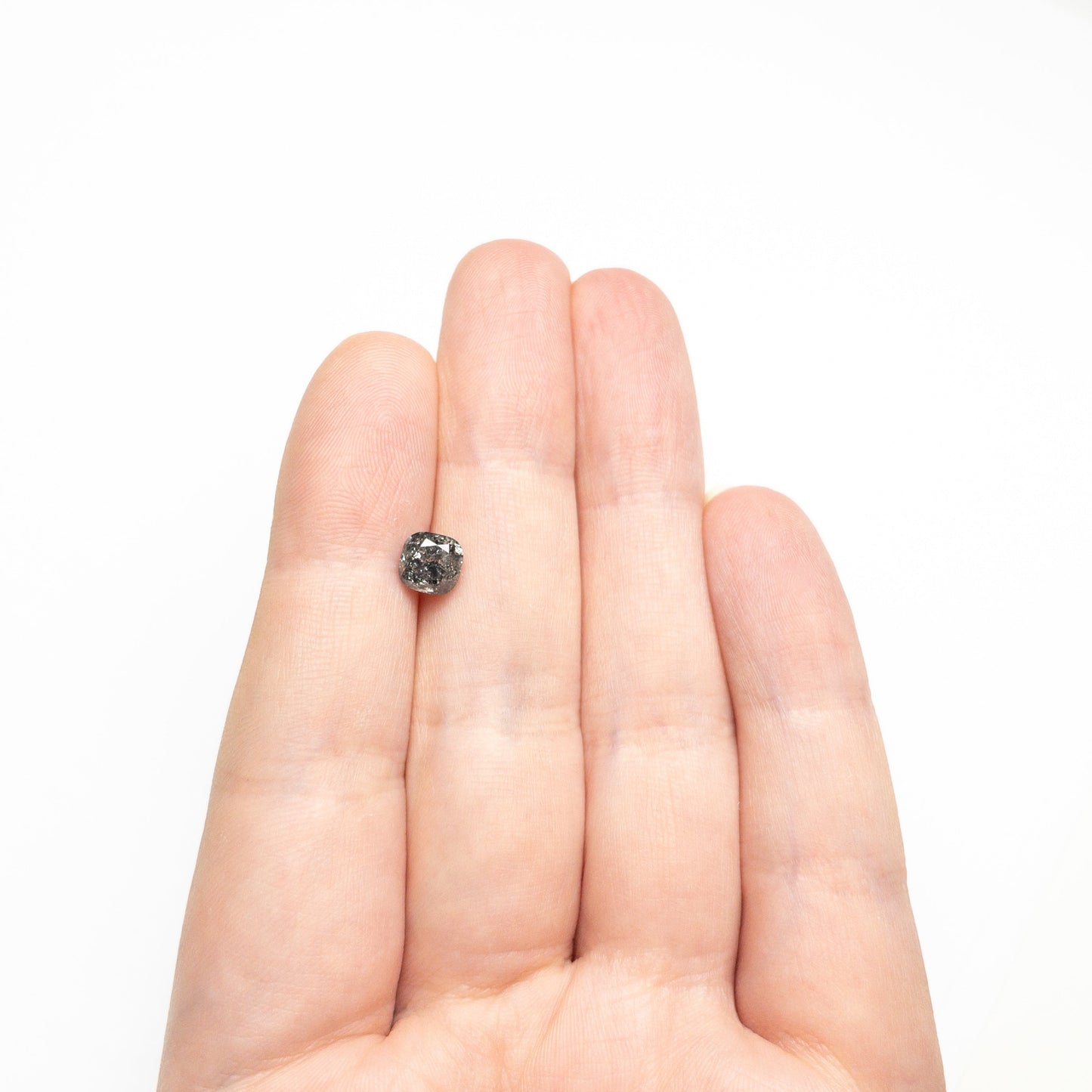 1.21カラット 6.11x6.00x3.74mm クッションブリリアント 26784-08