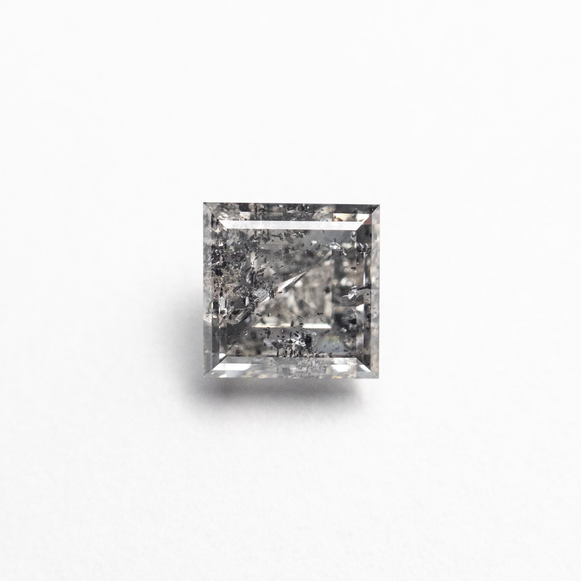 0.71ct 5.02x5.00x2.92mm カレステップカット 🇨🇦 27010-01