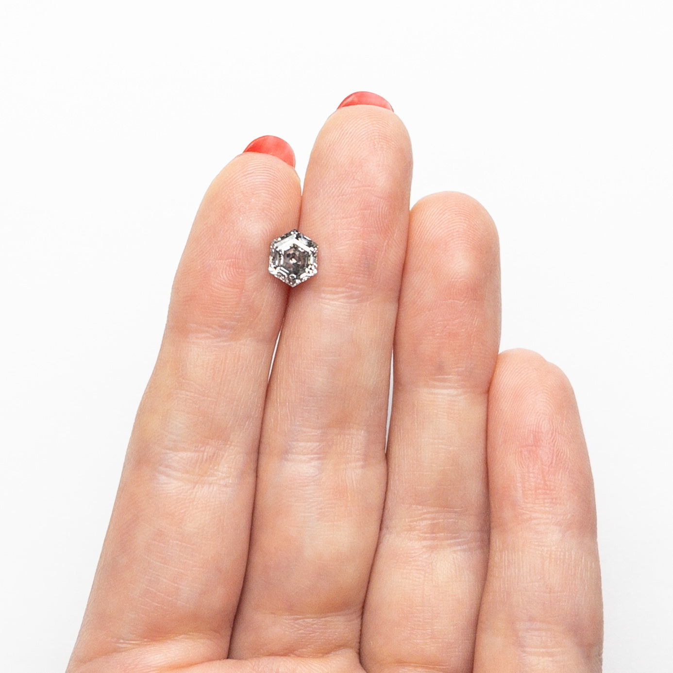 1.32カラット 7.19x5.87x4.16mm ヘキサゴン ステップカット 🇨🇦 27040-01