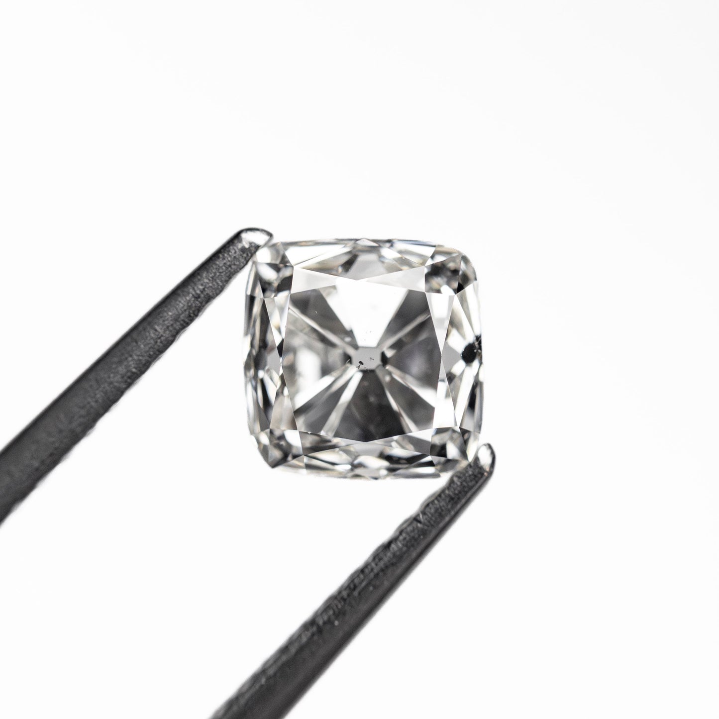 1.20ct 5.66x5.61x4.67mm SI2 H モダンアンティーク オールドマインカット 27130-12