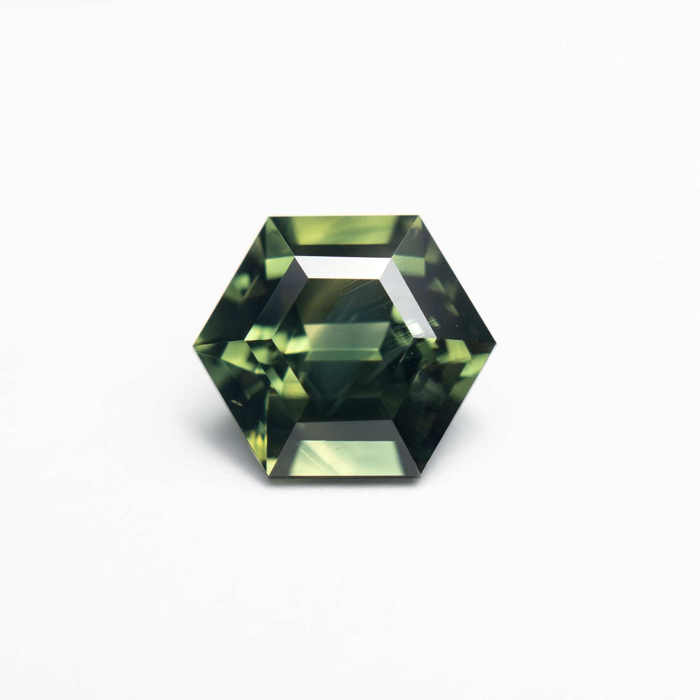 2.21ct 8.35x7.26x4.85mm ヘキサゴンステップカットサファイア 27321-01