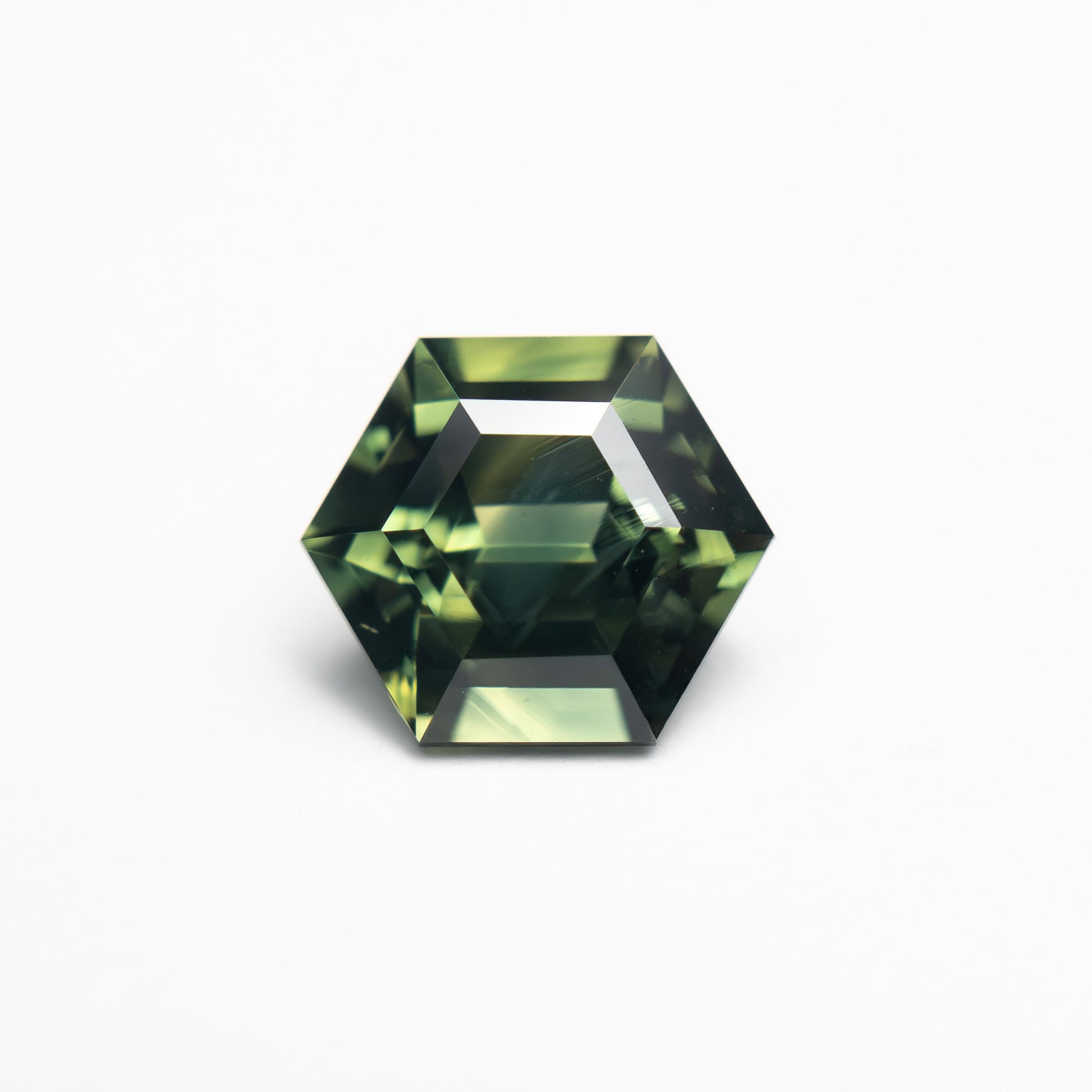 2.21ct 8.35x7.26x4.85mm ヘキサゴンステップカットサファイア 27321-01