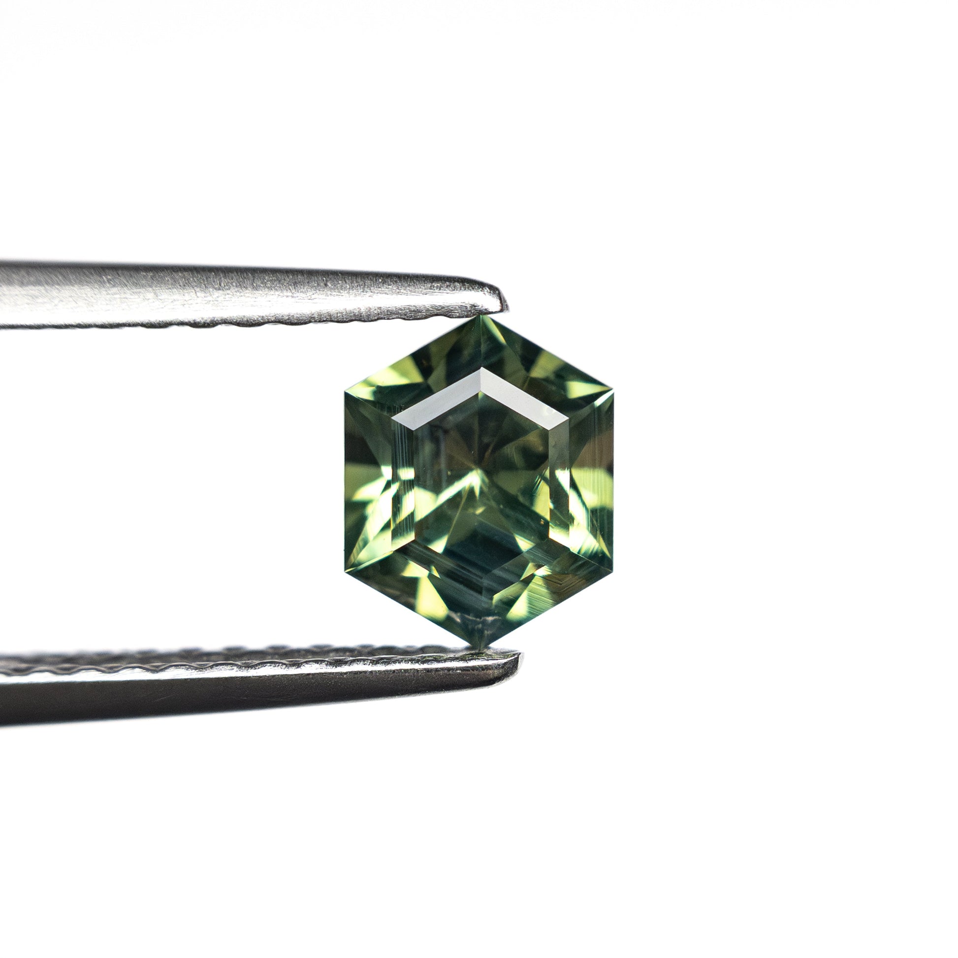 0.79ct 6.32x5.07x3.42mm ヘキサゴンステップカットサファイア 27336-02