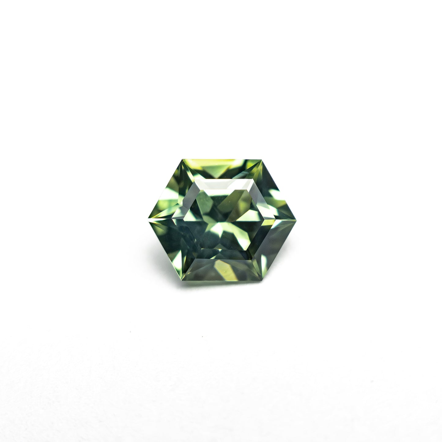 0.72ct 6.26x5.07x3.10mm ヘキサゴンステップカットサファイア 27336-07