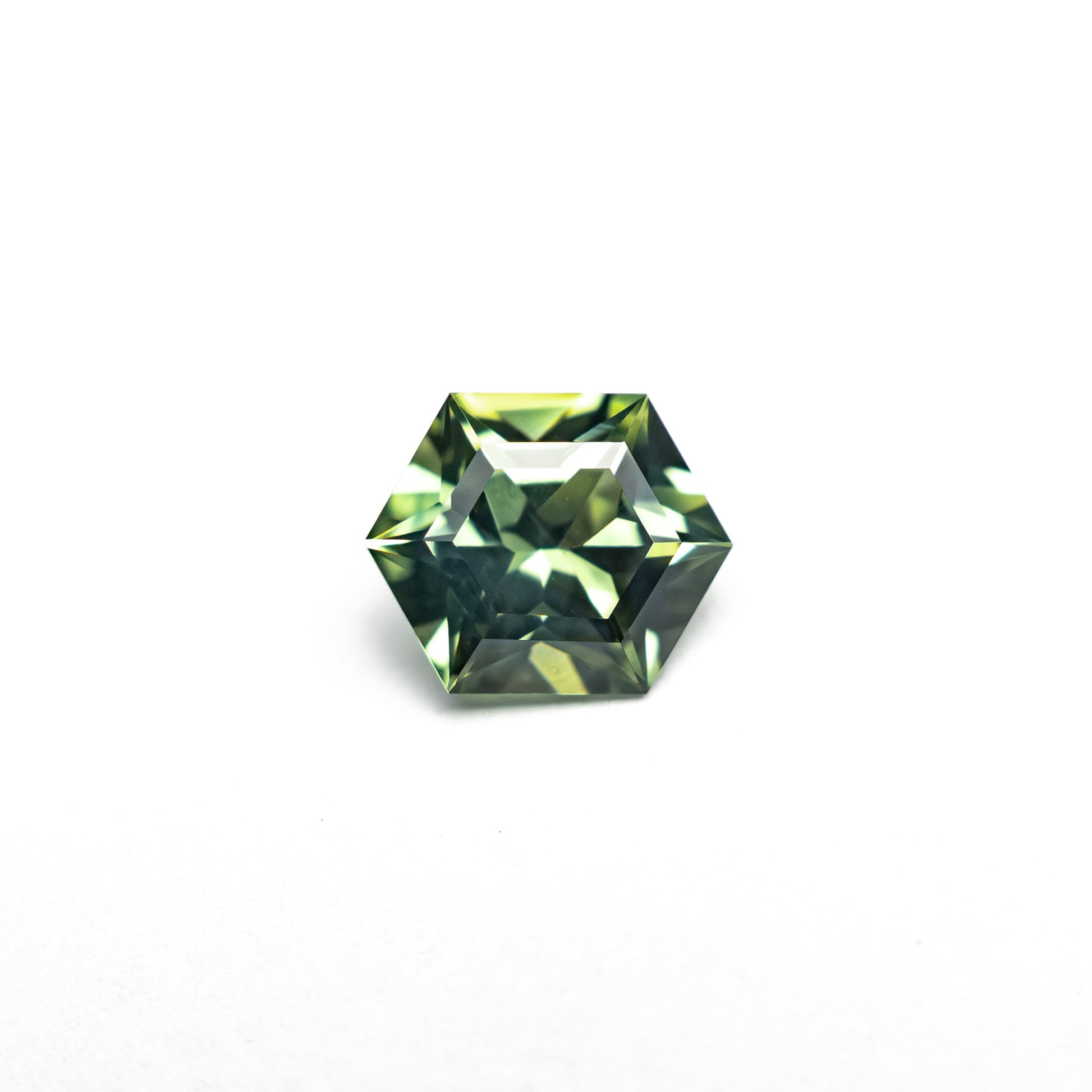 0.72ct 6.26x5.07x3.10mm ヘキサゴンステップカットサファイア 27336-07