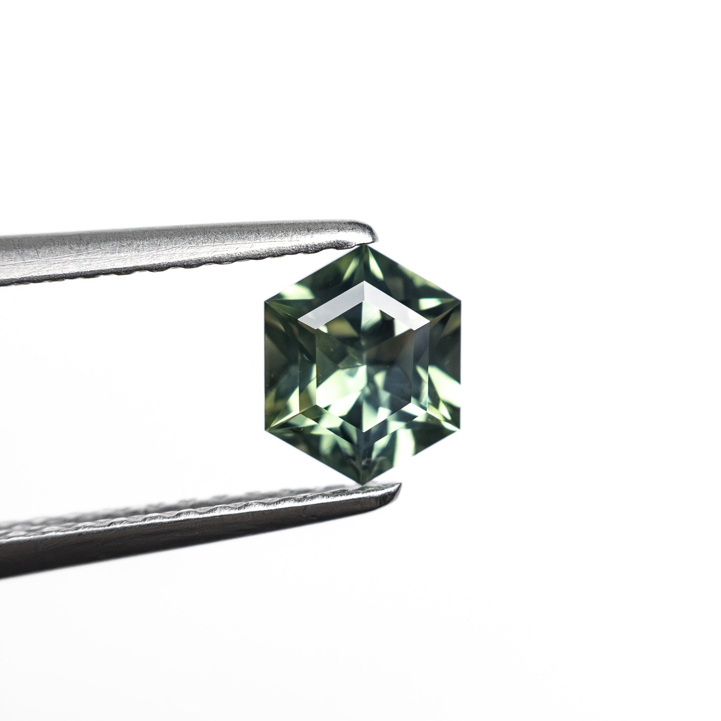 0.72ct 6.26x5.07x3.10mm ヘキサゴンステップカットサファイア 27336-07