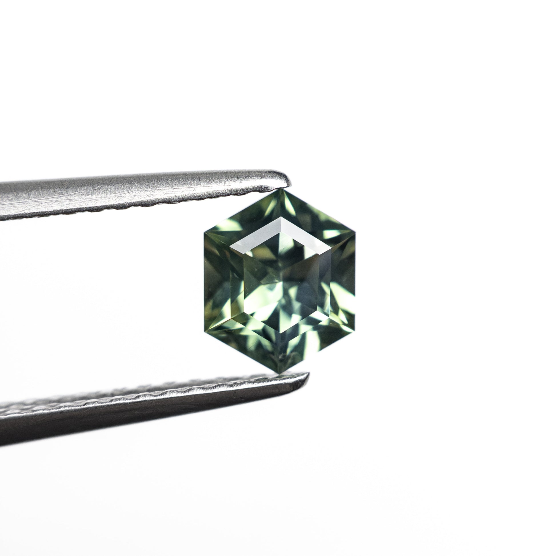 0.72ct 6.26x5.07x3.10mm ヘキサゴンステップカットサファイア 27336-07